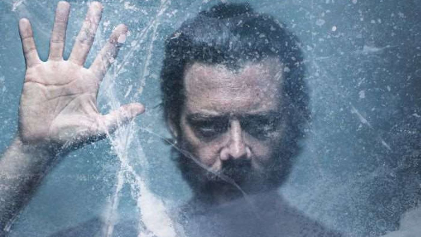 &#x39F; &quot;Professor&quot; &#x3C4;&#x3BF;&#x3C5; La Casa de Papel &#x3C0;&#x3C1;&#x3C9;&#x3C4;&#x3B1;&#x3B3;&#x3C9;&#x3BD;&#x3B9;&#x3C3;&#x3C4;&#x3B5;&#x3AF; &#x3C3;&#x3B5; &#x3BD;&#x3AD;&#x3B1; &#x3C3;&#x3B5;&#x3B9;&#x3C1;&#x3AC;