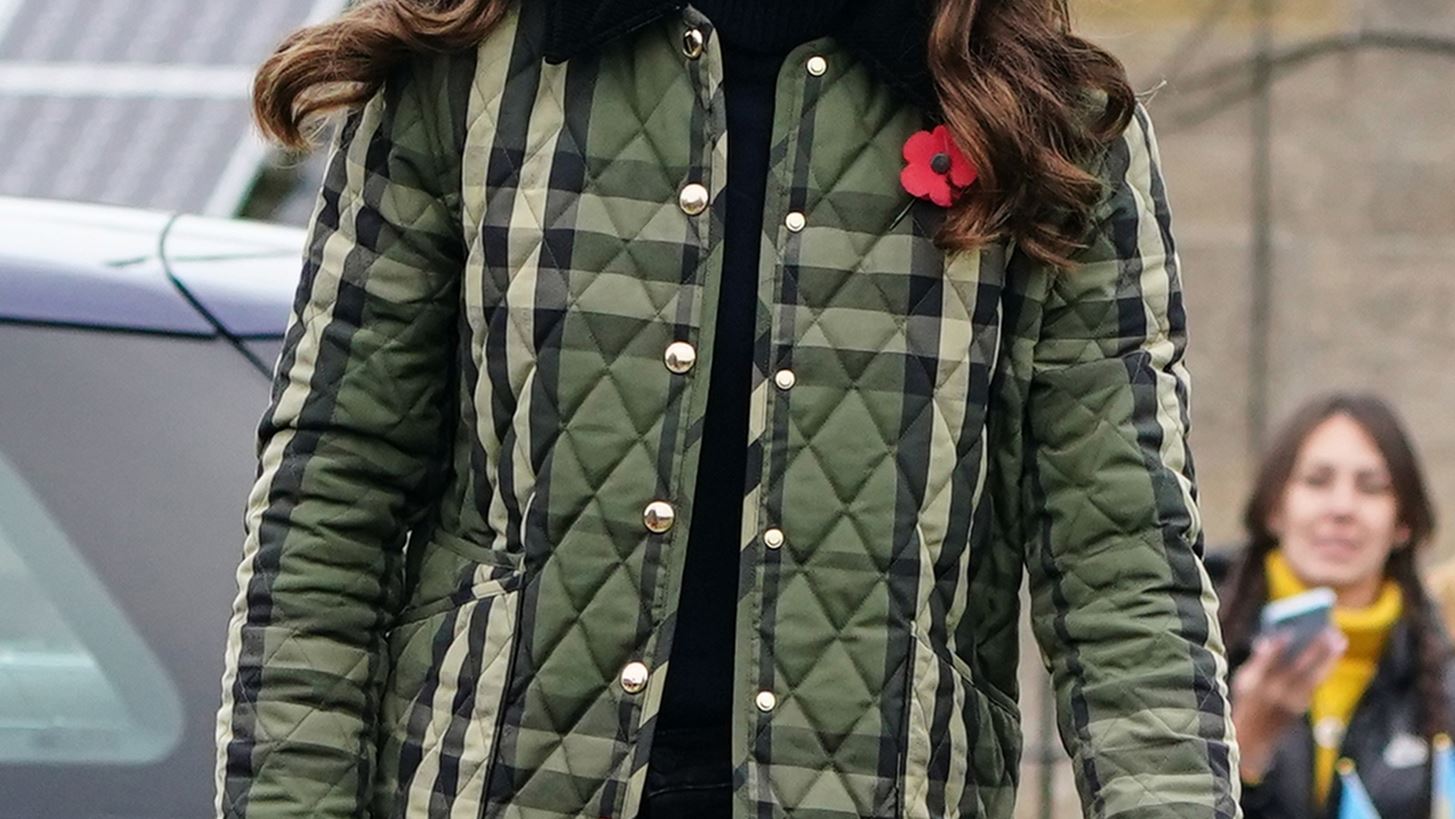 Kate Middleton | &#x3A4;&#x3B1; jackets &#x3C0;&#x3BF;&#x3C5; &#x3B5;&#x3C0;&#x3B9;&#x3BB;&#x3AD;&#x3B3;&#x3B5;&#x3B9; &#x3C3;&#x3C4;&#x3B9;&#x3C2; casual &#x3B5;&#x3BC;&#x3C6;&#x3B1;&#x3BD;&#x3AF;&#x3C3;&#x3B5;&#x3B9;&#x3C2; &#x3C4;&#x3B7;&#x3C2;