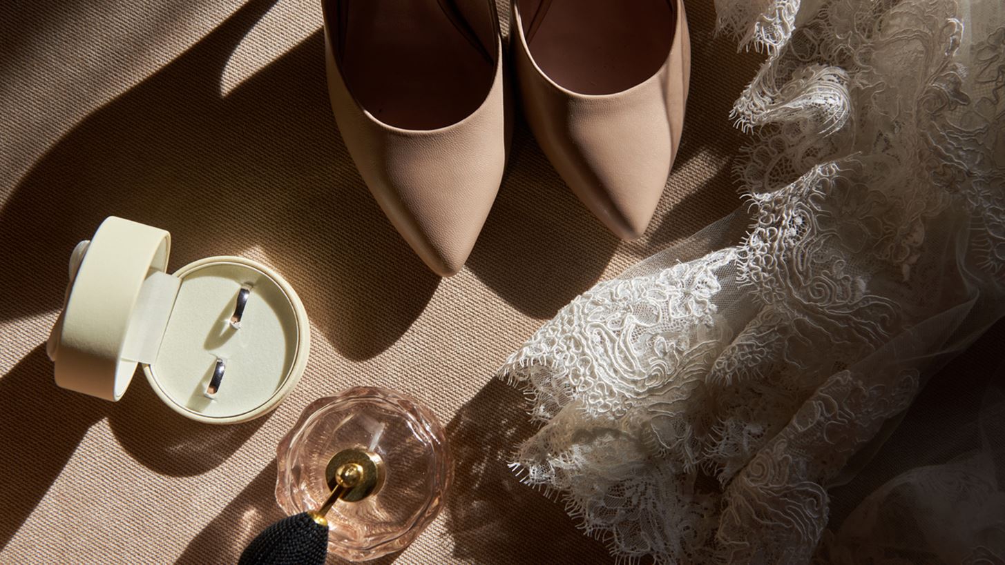 Bride&#x27;s special scent | 5 &#x2B;1 &#x3B9;&#x3B4;&#x3B1;&#x3BD;&#x3B9;&#x3BA;&#x3AC; &#x3B1;&#x3C1;&#x3CE;&#x3BC;&#x3B1;&#x3C4;&#x3B1; &#x3B3;&#x3B9;&#x3B1; &#x3C4;&#x3B7;&#x3BD; &#x3B7;&#x3BC;&#x3AD;&#x3C1;&#x3B1; &#x3C4;&#x3BF;&#x3C5; &#x3B3;&#x3AC;&#x3BC;&#x3BF;&#x3C5; &#x3C3;&#x3BF;&#x3C5;