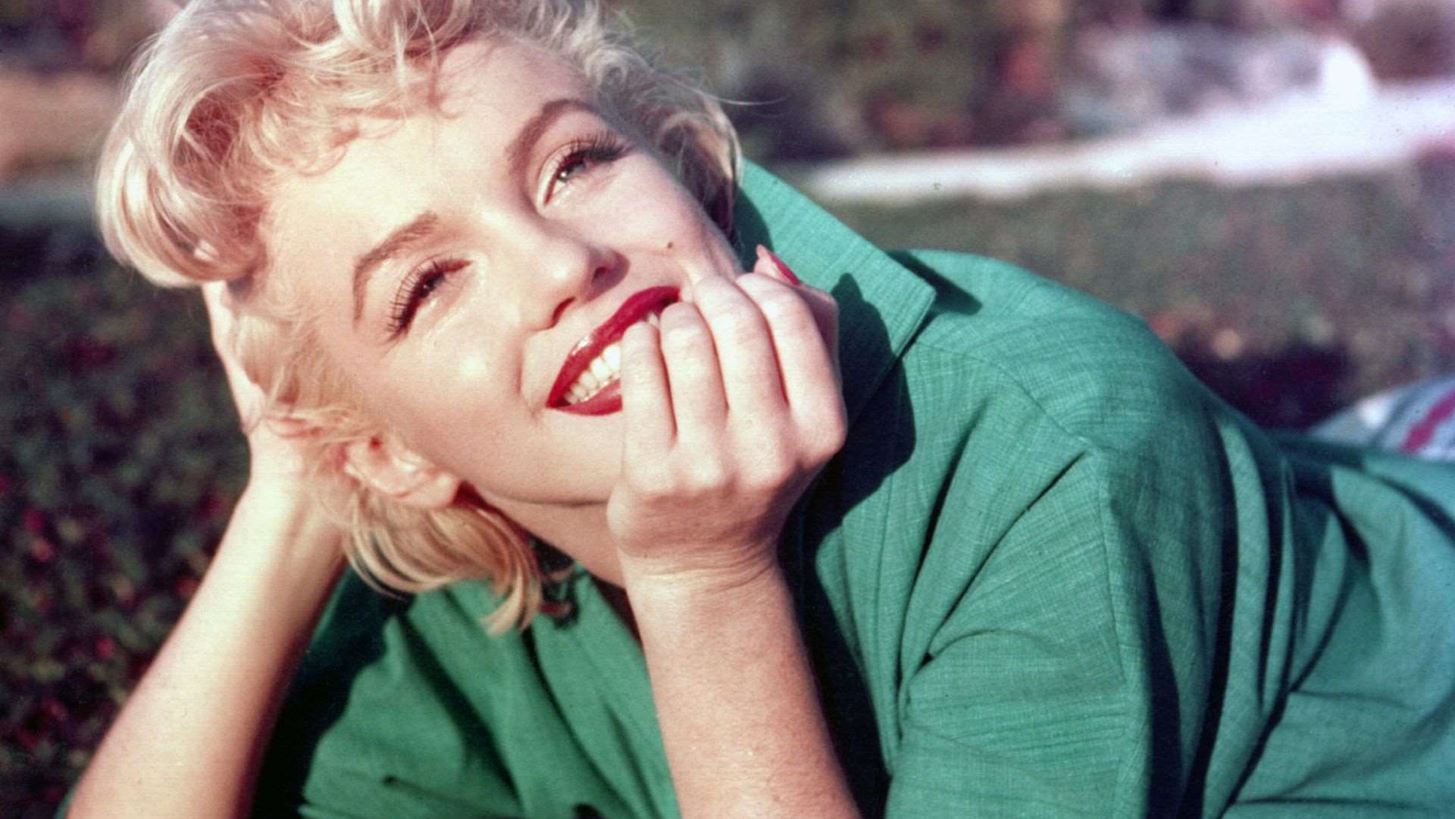&#x397; &#x3B1;&#x3BE;&#x3B5;&#x3C0;&#x3AD;&#x3C1;&#x3B1;&#x3C3;&#x3C4;&#x3B7; &#x3BF;&#x3BC;&#x3BF;&#x3C1;&#x3C6;&#x3B9;&#x3AC; &#x3C4;&#x3B7;&#x3C2; Marilyn Monroe