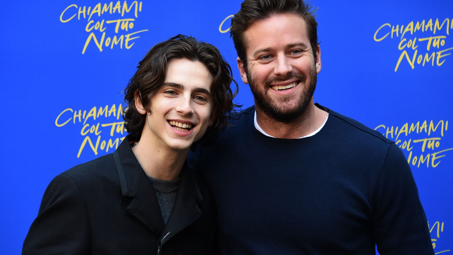 Timoth&#xE9;e Chalamet | &#x38C;&#x3C3;&#x3B1; &#x3B4;&#x3AE;&#x3BB;&#x3C9;&#x3C3;&#x3B5; &#x3B3;&#x3B9;&#x3B1; &#x3C4;&#x3B9;&#x3C2; &#x3BA;&#x3B1;&#x3C4;&#x3B7;&#x3B3;&#x3BF;&#x3C1;&#x3AF;&#x3B5;&#x3C2; &#x3B2;&#x3B9;&#x3B1;&#x3C3;&#x3BC;&#x3BF;&#x3CD; &#x3C0;&#x3BF;&#x3C5; &#x3B2;&#x3B1;&#x3C1;&#x3B1;&#x3AF;&#x3BD;&#x3BF;&#x3C5;&#x3BD; &#x3C4;&#x3BF;&#x3BD; &#x3C0;&#x3C1;&#x3CE;&#x3B7;&#x3BD; &#x3C3;&#x3C5;&#x3BC;&#x3C0;&#x3C1;&#x3C9;&#x3C4;&#x3B1;&#x3B3;&#x3C9;&#x3BD;&#x3B9;&#x3C3;&#x3C4;&#x3AE; &#x3C4;&#x3BF;&#x3C5;, Armie Hammer