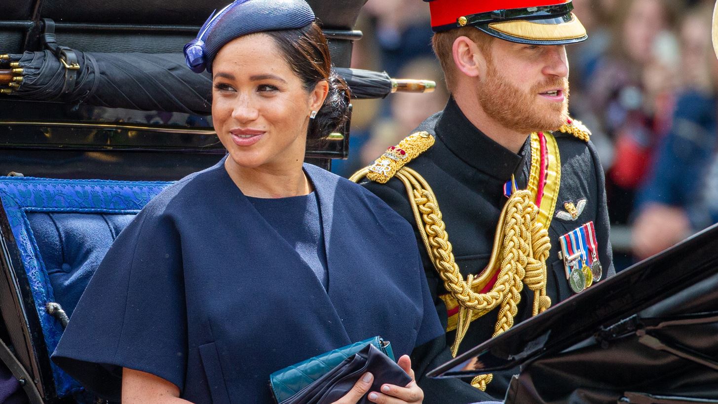 Meghan Markle &amp; &#x3A0;&#x3C1;&#x3AF;&#x3B3;&#x3BA;&#x3B9;&#x3C0;&#x3B1;&#x3C2; Harry: &#x3A0;&#x3CC;&#x3C4;&#x3B5; &#x3B1;&#x3C0;&#x3BF;&#x3C7;&#x3C9;&#x3C1;&#x3BF;&#x3CD;&#x3BD; &#x3B1;&#x3C0;&#x3CC; &#x3C4;&#x3B1; &#x3B2;&#x3B1;&#x3C3;&#x3B9;&#x3BB;&#x3B9;&#x3BA;&#x3AC; &#x3C4;&#x3BF;&#x3C5;&#x3C2; &#x3BA;&#x3B1;&#x3B8;&#x3AE;&#x3BA;&#x3BF;&#x3BD;&#x3C4;&#x3B1;;
