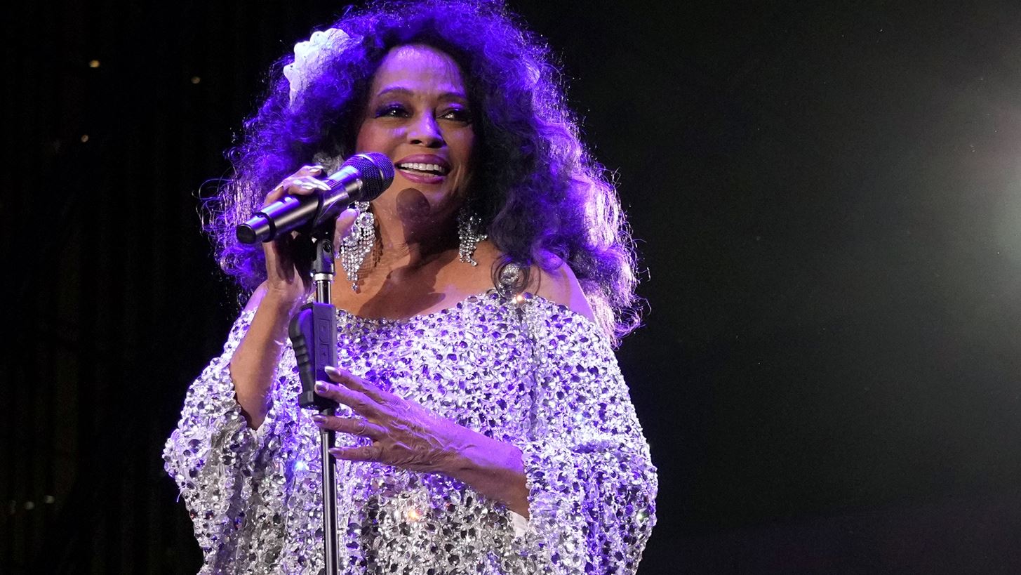 &#x397; Diana Ross &#x3AD;&#x3C1;&#x3C7;&#x3B5;&#x3C4;&#x3B1;&#x3B9; &#x3C3;&#x3C4;&#x3B7;&#x3BD; &#x395;&#x3BB;&#x3BB;&#x3AC;&#x3B4;&#x3B1;