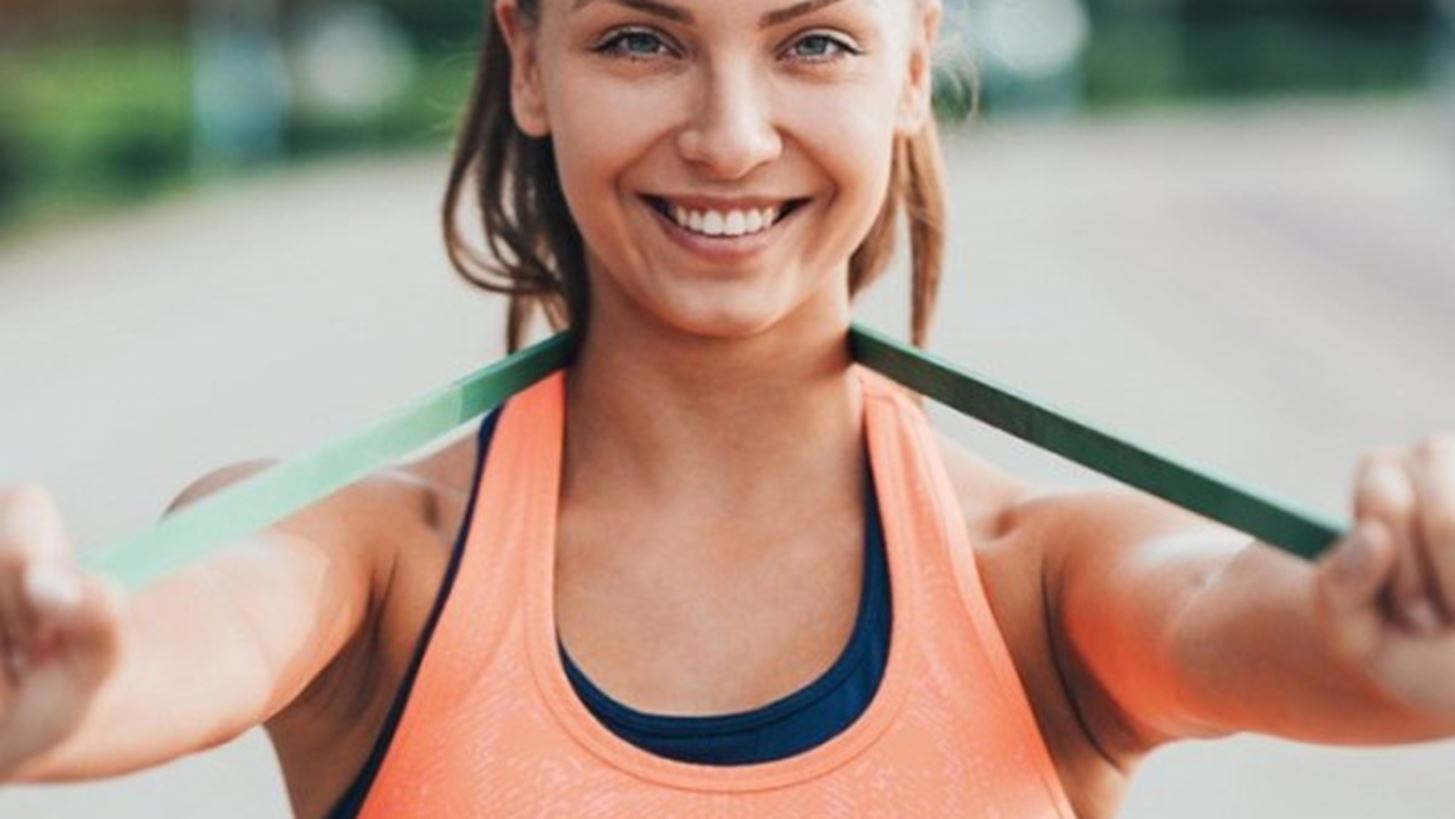 4 γρήγορες ασκήσεις για στητό στήθος