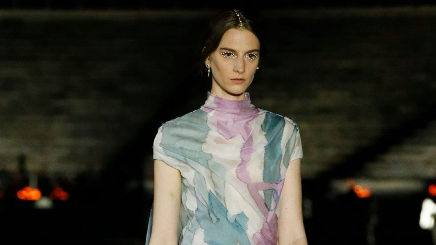 Dior Cruise 2022 | &#x3A4;&#x3B1; &#x3B8;&#x3C1;&#x3B9;&#x3B1;&#x3BC;&#x3B2;&#x3B5;&#x3C5;&#x3C4;&#x3B9;&#x3BA;&#x3AC; &#x3C3;&#x3C7;&#x3CC;&#x3BB;&#x3B9;&#x3B1; &#x3C4;&#x3BF;&#x3C5; &#x3B4;&#x3B9;&#x3B5;&#x3B8;&#x3BD;&#x3BF;&#x3CD;&#x3C2; &#x3A4;&#x3CD;&#x3C0;&#x3BF;&#x3C5; &#x3B3;&#x3B9;&#x3B1; &#x3C4;&#x3BF; &#x3C3;&#x3CC;&#x3BF;&#x3C5; &#x3C3;&#x3C4;&#x3BF; &#x39A;&#x3B1;&#x3BB;&#x3BB;&#x3B9;&#x3BC;&#x3AC;&#x3C1;&#x3BC;&#x3B1;&#x3C1;&#x3BF;