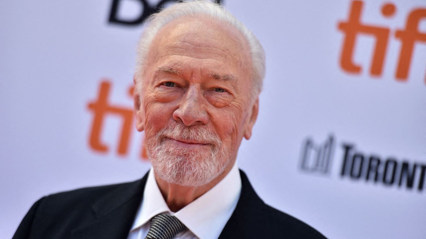 &#x388;&#x3C6;&#x3C5;&#x3B3;&#x3B5; &#x3B1;&#x3C0;&#x3CC; &#x3C4;&#x3B7; &#x3B6;&#x3C9;&#x3AE; &#x3BF; &#x3C3;&#x3C0;&#x3BF;&#x3C5;&#x3B4;&#x3B1;&#x3AF;&#x3BF;&#x3C2; &#x3B7;&#x3B8;&#x3BF;&#x3C0;&#x3BF;&#x3B9;&#x3CC;&#x3C2; Christopher Plummer