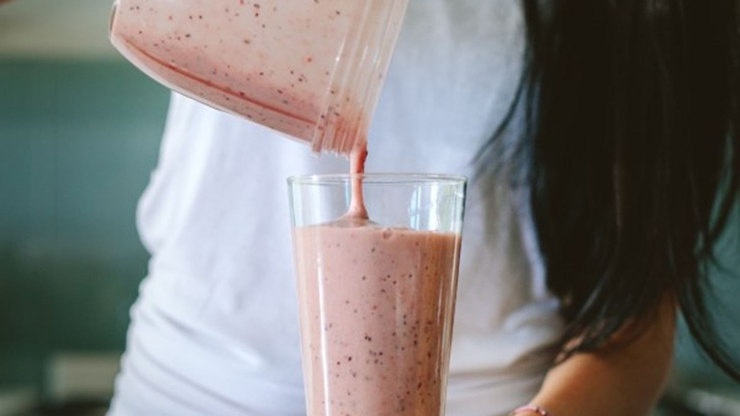 10 smoothies με μεγάλη περιεκτικότητα πρωτεΐνης ιδανικά για fitness πρωινό ή μετά την άσκηση
