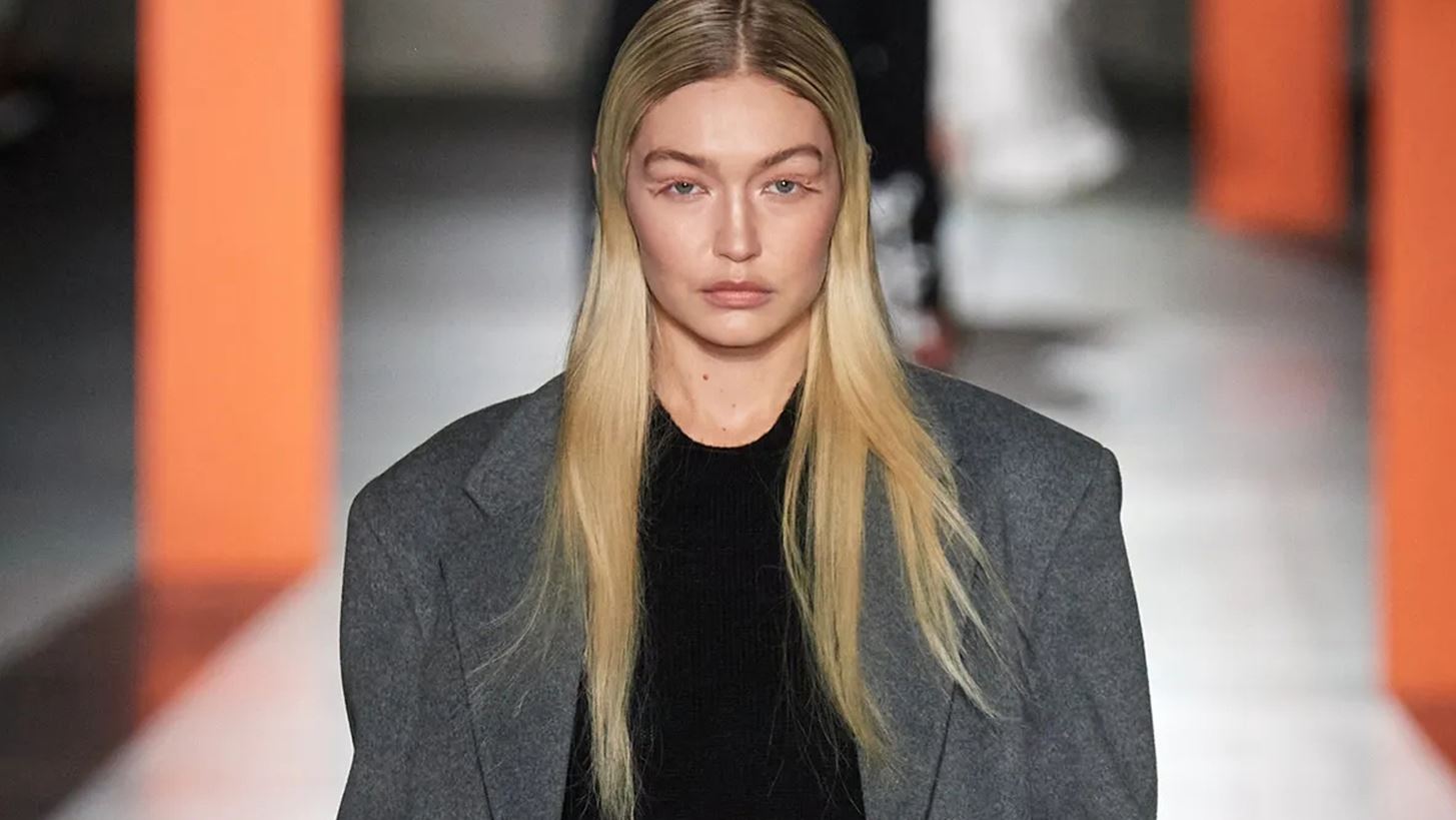 Gigi Hadid | &#x3A4;&#x3BF; &#x3C7;&#x3B1;&#x3C1;&#x3B1;&#x3BA;&#x3C4;&#x3B7;&#x3C1;&#x3B9;&#x3C3;&#x3C4;&#x3B9;&#x3BA;&#x3CC; &#x3C0;&#x3BF;&#x3C5; &#x3C4;&#x3B7;&#x3BD; &#x3B3;&#x3BF;&#x3B7;&#x3C4;&#x3B5;&#x3CD;&#x3B5;&#x3B9; &#x3C3;&#x3C4;&#x3BF;&#x3BD; Bradley Cooper