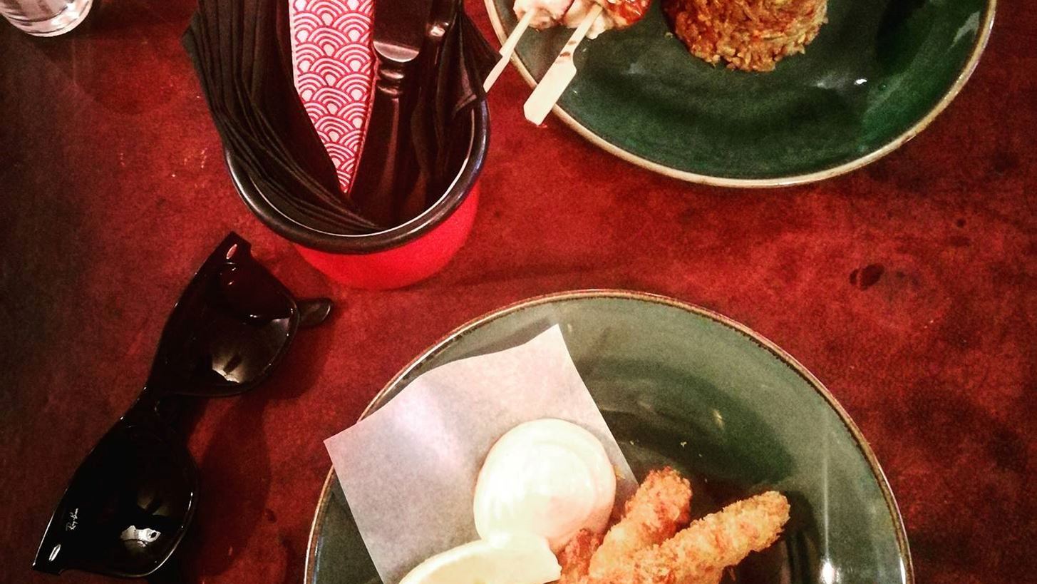 &#x395;&#x3C3;&#x3CD;, &#x3C4;&#x3BF; &#x3AE;&#x3BE;&#x3B5;&#x3C1;&#x3B5;&#x3C2; &#x3CC;&#x3C4;&#x3B9; &#x3C3;&#x3C4;&#x3BF; Pairidaeza &#x3C3;&#x3B5;&#x3C1;&#x3B2;&#x3AF;&#x3C1;&#x3BF;&#x3C5;&#x3BD; &#x3C4;&#x3BF; &#x3C0;&#x3B9;&#x3BF; &#x3BD;&#x3CC;&#x3C3;&#x3C4;&#x3B9;&#x3BC;&#x3BF; finger food &#x3B3;&#x3B9;&#x3B1; &#x3BD;&#x3B1; &#x3C3;&#x3C5;&#x3BD;&#x3BF;&#x3B4;&#x3B5;&#x3CD;&#x3C3;&#x3B5;&#x3B9;&#x3C2; &#x3C4;&#x3BF; &#x3C0;&#x3BF;&#x3C4;&#x3CC; &#x3C3;&#x3BF;&#x3C5;;