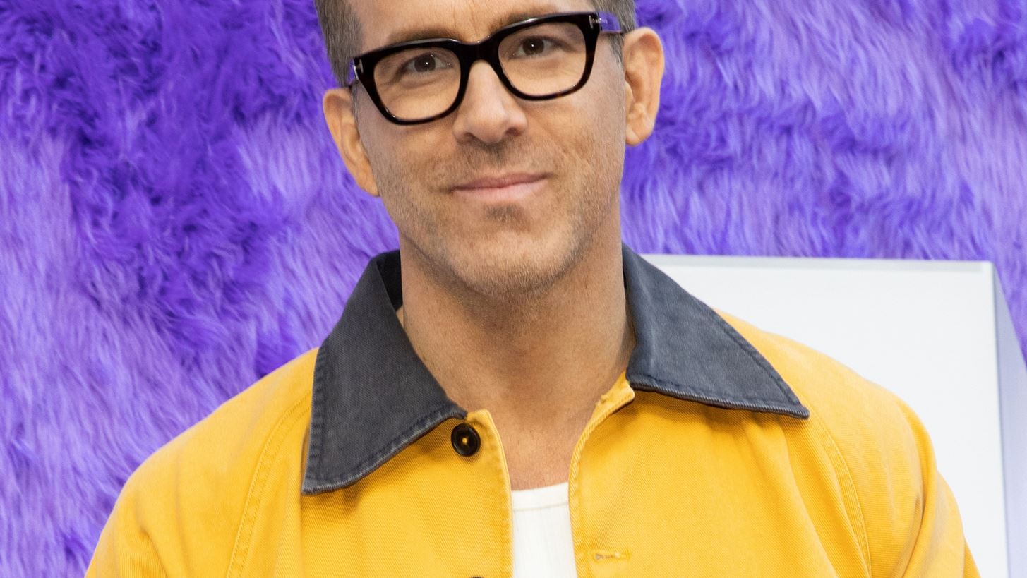 Ryan Reynolds | &#x3A4;&#x3BF; &#x3BC;&#x3C5;&#x3C3;&#x3C4;&#x3B9;&#x3BA;&#x3CC; &#x3C4;&#x3BF;&#x3C5; &#x3B5;&#x3C5;&#x3C4;&#x3C5;&#x3C7;&#x3B9;&#x3C3;&#x3BC;&#x3AD;&#x3BD;&#x3BF;&#x3C5; &#x3B3;&#x3AC;&#x3BC;&#x3BF;&#x3C5; &#x3C4;&#x3BF;&#x3C5; &#x3BC;&#x3B5; &#x3C4;&#x3B7;&#x3BD; Blake Lively