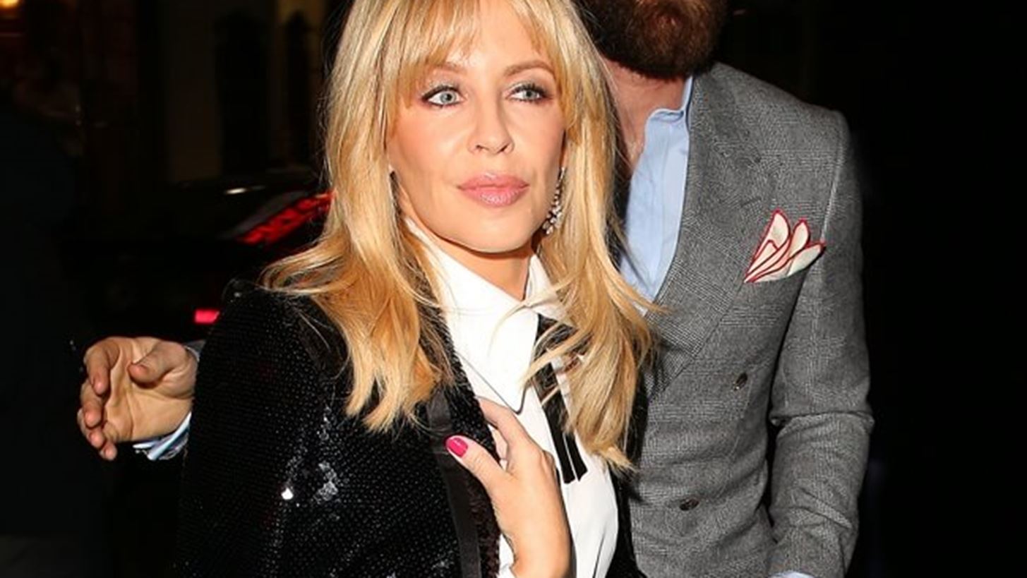 Kylie Minogue: &#x39C;&#x3B9;&#x3BB;&#x3AC; &#x3C0;&#x3C1;&#x3CE;&#x3C4;&#x3B7; &#x3C6;&#x3BF;&#x3C1;&#x3AC; &#x3B3;&#x3B9;&#x3B1; &#x3C4;&#x3BF;&#x3BD; &#x3C7;&#x3C9;&#x3C1;&#x3B9;&#x3C3;&#x3BC;&#x3CC; &#x3C4;&#x3B7;&#x3C2;!