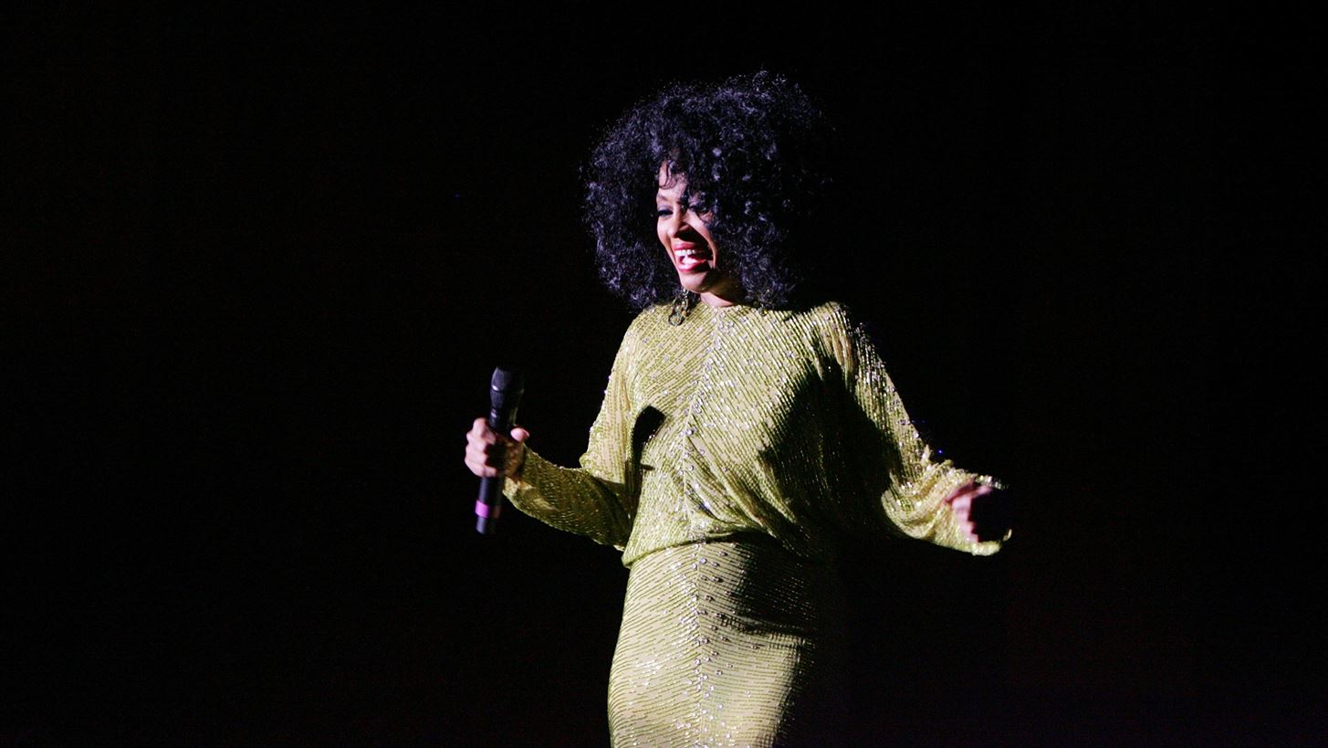 H Diana Ross &#x3B5;&#x3AF;&#x3BD;&#x3B1;&#x3B9; &#x3C4;&#x3BF; &#x3C0;&#x3C1;&#x3CC;&#x3C3;&#x3C9;&#x3C0;&#x3BF; &#x3C4;&#x3B7;&#x3C2; &#x3BD;&#x3AD;&#x3B1;&#x3C2; &#x3BA;&#x3B1;&#x3BC;&#x3C0;&#x3AC;&#x3BD;&#x3B9;&#x3B1;&#x3C2; Saint Laurent