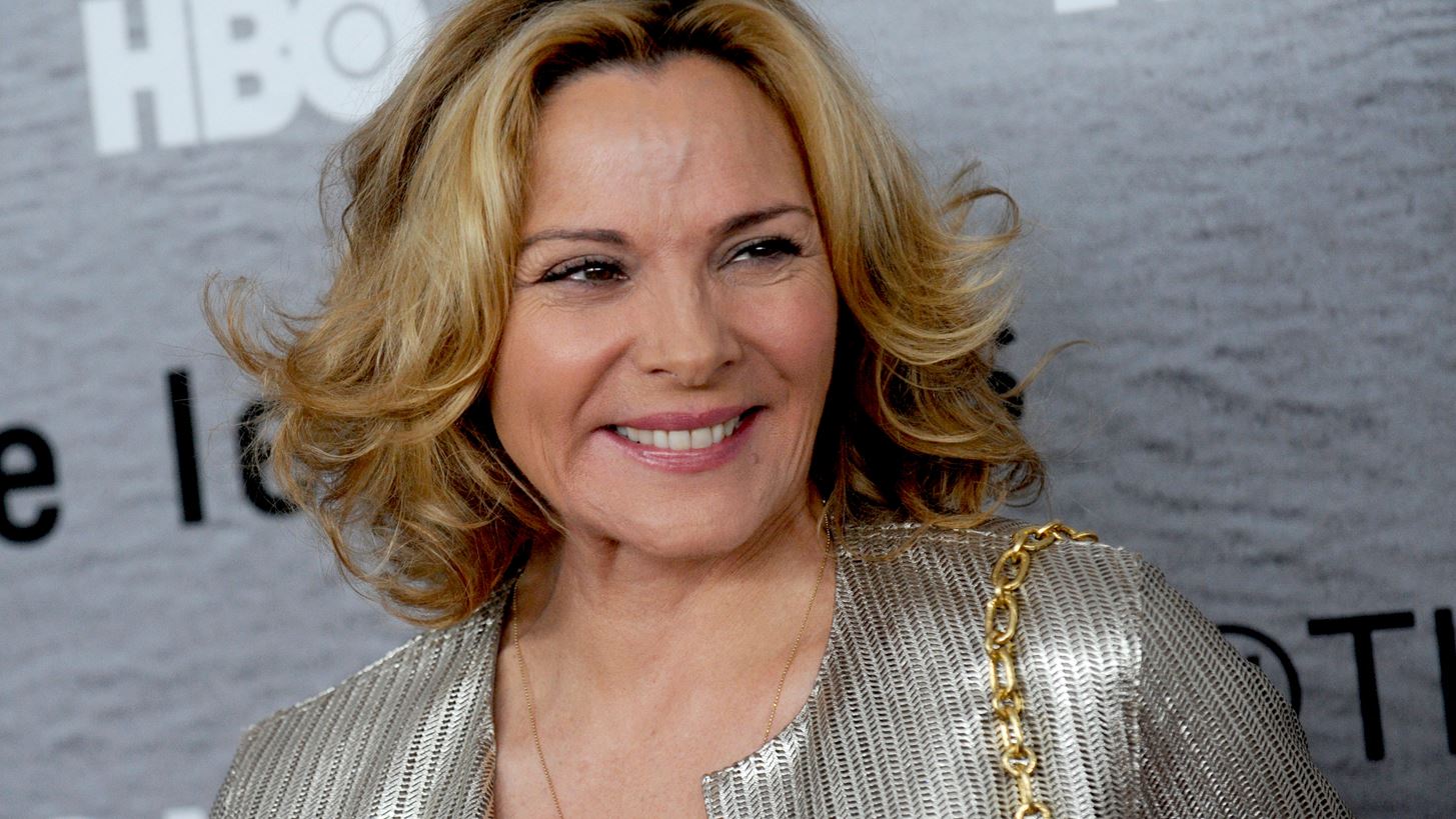 Kim Cattrall | And Just Like That... &#x3B5;&#x3C0;&#x3B9;&#x3C3;&#x3C4;&#x3C1;&#x3AD;&#x3C6;&#x3B5;&#x3B9; &#x3C3;&#x3C4;&#x3BF; &quot;Sex &amp; The City&quot;