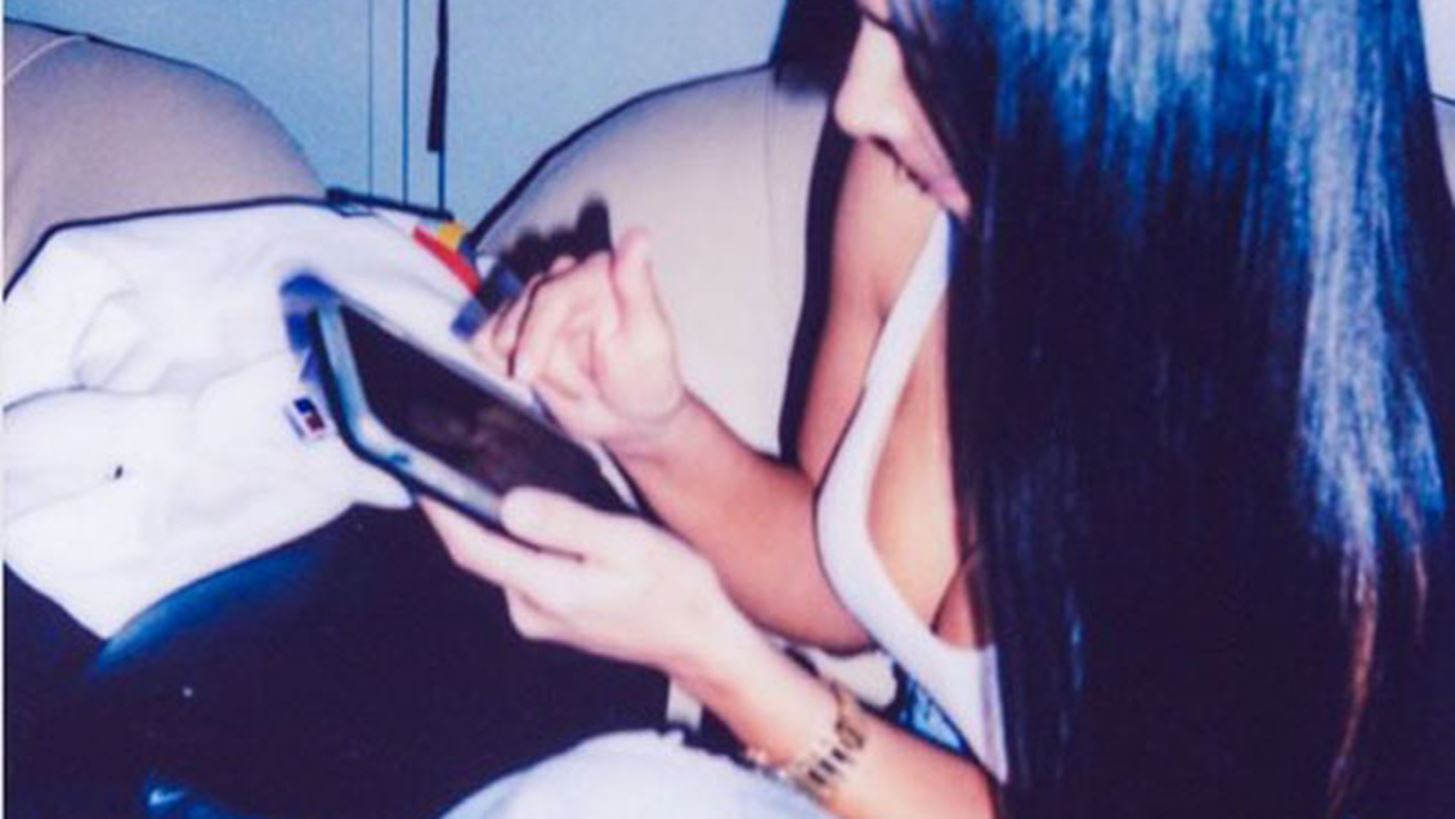 Kim Kardashian: &#x39C;&#x3B5; &#x3B1;&#x3C5;&#x3C4;&#x3CC;&#x3BD; &#x3C4;&#x3BF;&#x3BD; &#x3C4;&#x3C1;&#x3CC;&#x3C0;&#x3BF; &#x3C0;&#x3C1;&#x3BF;&#x3C3;&#x3C0;&#x3B1;&#x3B8;&#x3B5;&#x3AF; &#x3BD;&#x3B1; &#x3C0;&#x3AC;&#x3C1;&#x3B5;&#x3B9; &#x3C0;&#x3AF;&#x3C3;&#x3C9; &#x3C4;&#x3BF;&#x3C5;&#x3C2; &#x3C7;&#x3B1;&#x3BC;&#x3AD;&#x3BD;&#x3BF;&#x3C5;&#x3C2; &#x3C4;&#x3B7;&#x3C2; followers;