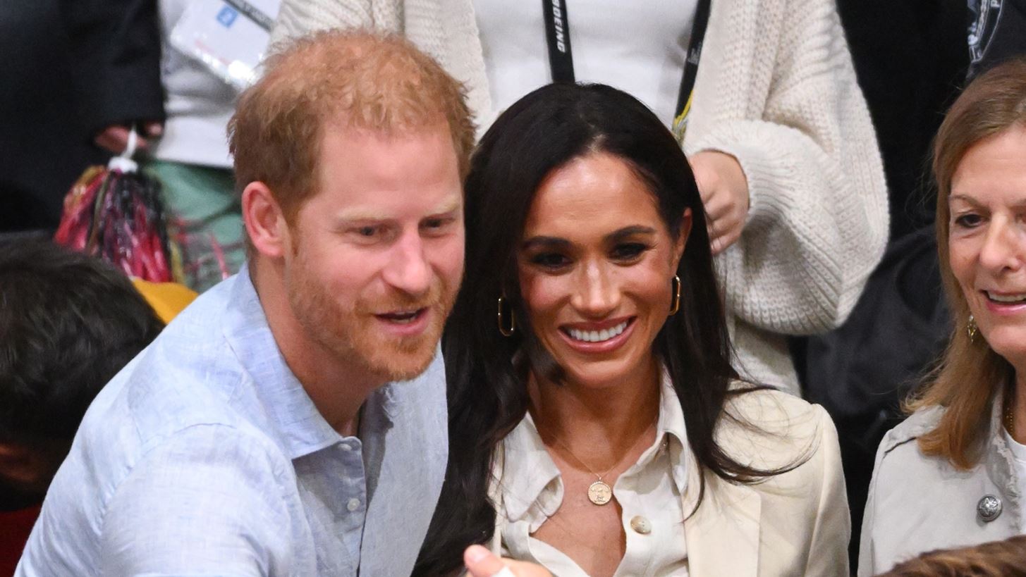 &#x397; Meghan Markle &#x3BC;&#x3B1;&#x3C2; &#x3B4;&#x3B5;&#x3AF;&#x3C7;&#x3BD;&#x3B5;&#x3B9; &#x3C4;&#x3B7; &#x3BC;&#x3B9;&#x3BA;&#x3C1;&#x3AE; Lilibet | &#x3A4;&#x3BF; &#x3BA;&#x3BB;&#x3B9;&#x3BA; &#x3B1;&#x3C0;&#x3CC; &#x3C4;&#x3BF; &#x3C3;&#x3B1;&#x3BB;&#x3CC;&#x3BD;&#x3B9; &#x3C4;&#x3BF;&#x3C5; &#x3C3;&#x3C0;&#x3B9;&#x3C4;&#x3B9;&#x3BF;&#x3CD; &#x3C4;&#x3BF;&#x3C5;&#x3C2;