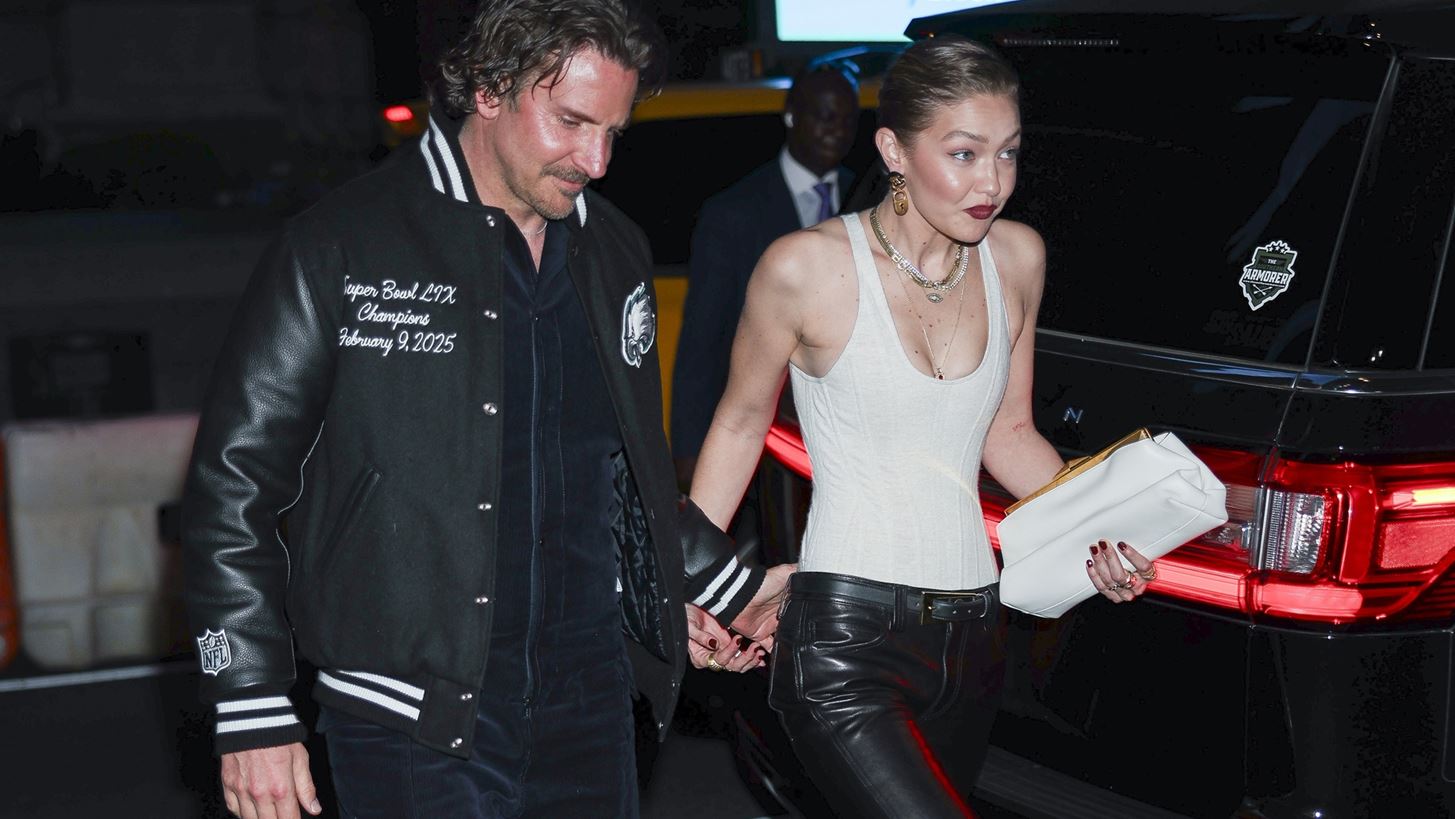 Gigi Hadid - Bradley Cooper | &#x393;&#x3B9;&#x3B1;&#x3C4;&#x3AF; &#x3CC;&#x3BB;&#x3B1; &#x3B4;&#x3B5;&#x3AF;&#x3C7;&#x3BD;&#x3BF;&#x3C5;&#x3BD; &#x3CC;&#x3C4;&#x3B9; &#x3BF; &#x3B3;&#x3AC;&#x3BC;&#x3BF;&#x3C2; &#x3C4;&#x3BF;&#x3C5;&#x3C2; &#x3B4;&#x3B5;&#x3BD; &#x3B8;&#x3B1; &#x3B1;&#x3C1;&#x3B3;&#x3AE;&#x3C3;&#x3B5;&#x3B9;;