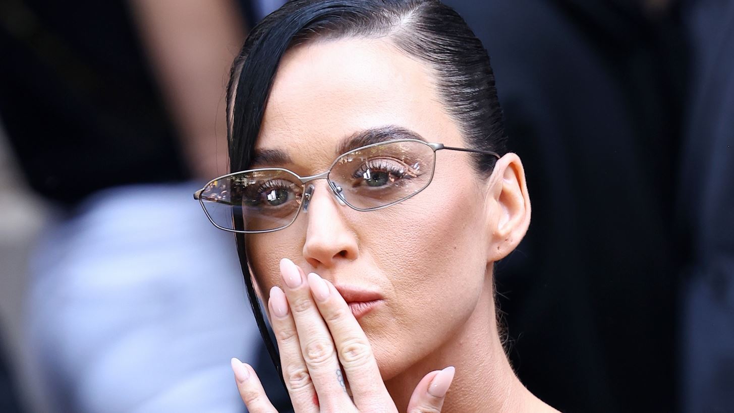Katy Perry | &#x3A4;&#x3BF; &#x3C0;&#x3B1;&#x3B8;&#x3B9;&#x3B1;&#x3C3;&#x3BC;&#x3AD;&#x3BD;&#x3BF; &#x3C6;&#x3B9;&#x3BB;&#x3AF; &#x3BC;&#x3B5; &#x3C4;&#x3BF;&#x3BD; Justin Trudeau &#x3C0;&#x3AC;&#x3BD;&#x3C9; &#x3C3;&#x3B5; &#x3C3;&#x3BA;&#x3AC;&#x3C6;&#x3BF;&#x3C2;