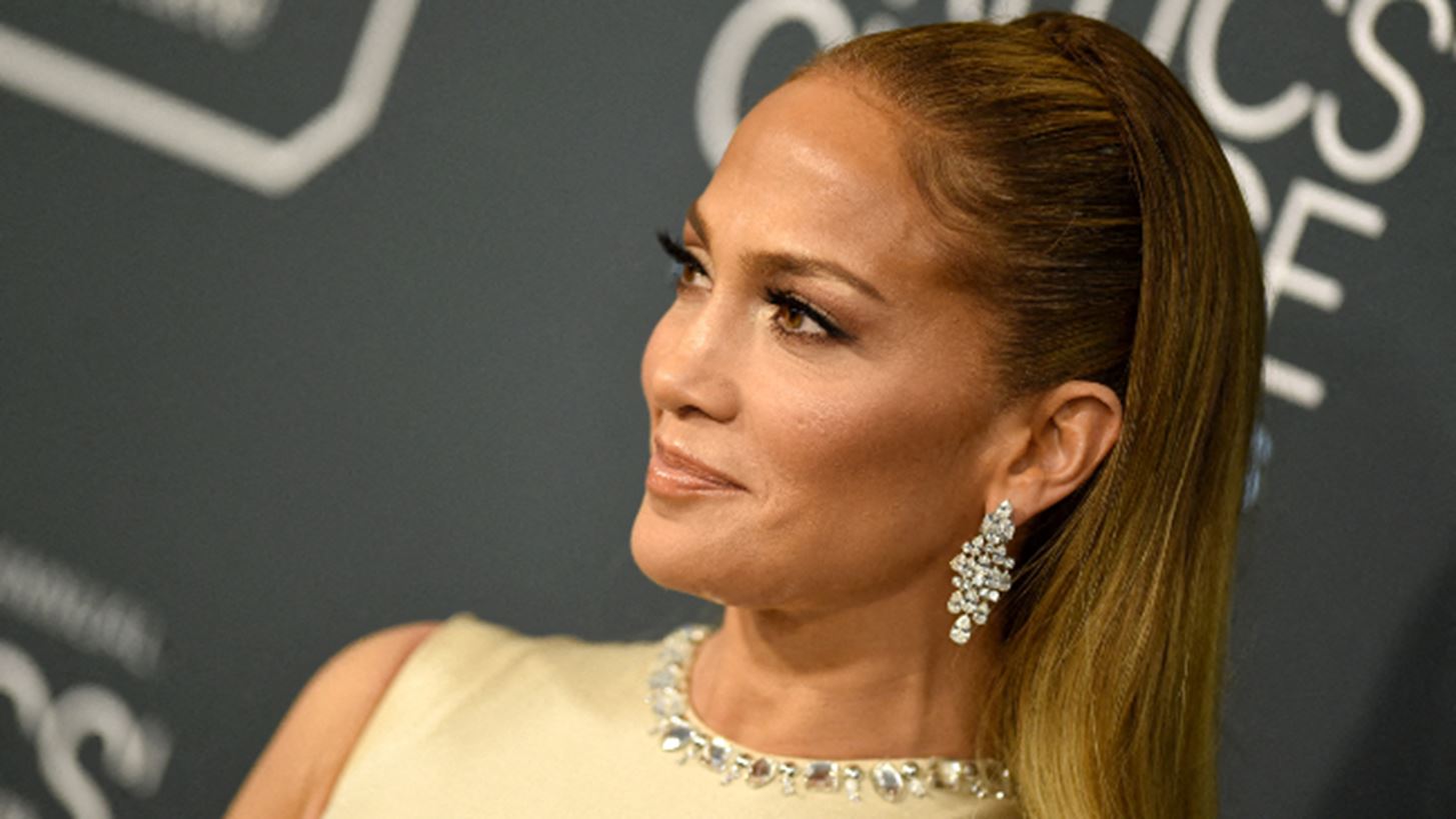 Jennifer Lopez | &#x3A5;&#x3C0;&#x3AD;&#x3B3;&#x3C1;&#x3B1;&#x3C8;&#x3B5; &#x3C0;&#x3BF;&#x3BB;&#x3C5;&#x3B5;&#x3C4;&#x3AD;&#x3C2; &#x3C3;&#x3C5;&#x3BC;&#x3B2;&#x3CC;&#x3BB;&#x3B1;&#x3B9;&#x3BF; &#x3BC;&#x3B5; &#x3C4;&#x3BF; Netflix