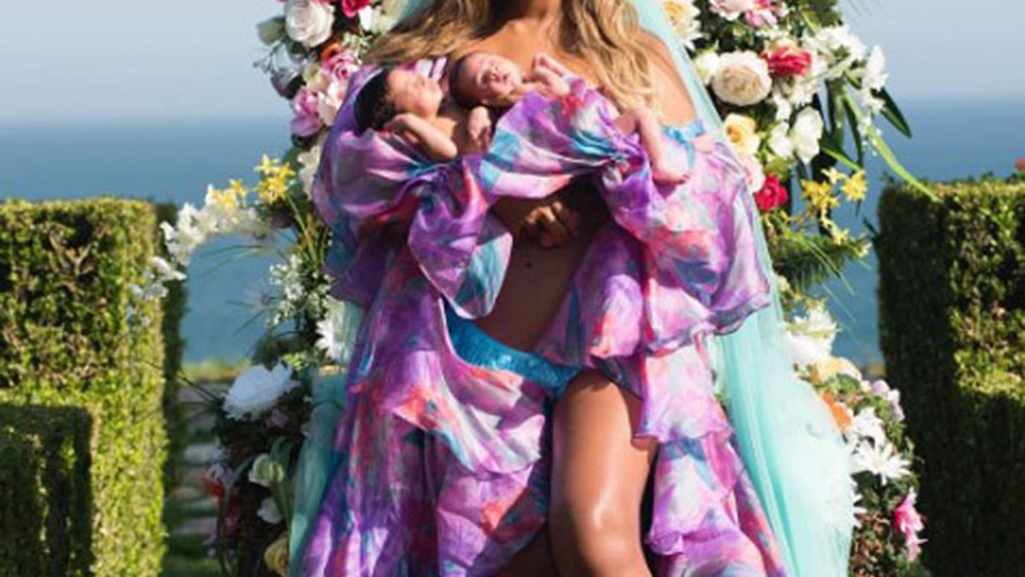 Beyonce: &#x39F;&#x3B9; &#x3BA;&#x3B1;&#x3BB;&#x3CD;&#x3C4;&#x3B5;&#x3C1;&#x3B5;&#x3C2; &#x3B1;&#x3BD;&#x3C4;&#x3B9;&#x3B4;&#x3C1;&#x3AC;&#x3C3;&#x3B5;&#x3B9;&#x3C2; &#x3C4;&#x3BF;&#x3C5; Twitter &#x3C3;&#x3C4;&#x3B7; &#x3C6;&#x3C9;&#x3C4;&#x3BF;&#x3B3;&#x3C1;&#x3B1;&#x3C6;&#x3AF;&#x3B1; &#x3BC;&#x3B5; &#x3C4;&#x3B1; &#x3B4;&#x3AF;&#x3B4;&#x3C5;&#x3BC;&#x3B1;