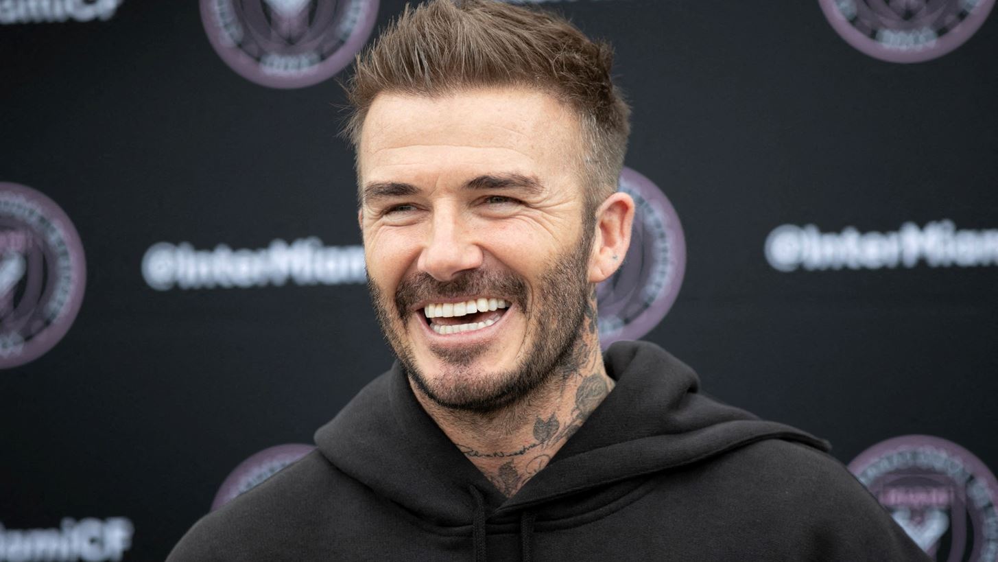 David Beckham | &#x394;&#x3B5;&#x3C2; &#x3C0;&#x3CE;&#x3C2; &#x3B5;&#x3AF;&#x3BD;&#x3B1;&#x3B9; &#x3BC;&#x3B5; &#x3C0;&#x3BF;&#x3BB;&#x3BB;&#x3AD;&#x3C2; &#x3C1;&#x3C5;&#x3C4;&#x3AF;&#x3B4;&#x3B5;&#x3C2; &#x3BA;&#x3B1;&#x3B9; &#x3AC;&#x3C3;&#x3C0;&#x3C1;&#x3B1; &#x3BC;&#x3B1;&#x3BB;&#x3BB;&#x3B9;&#x3AC;