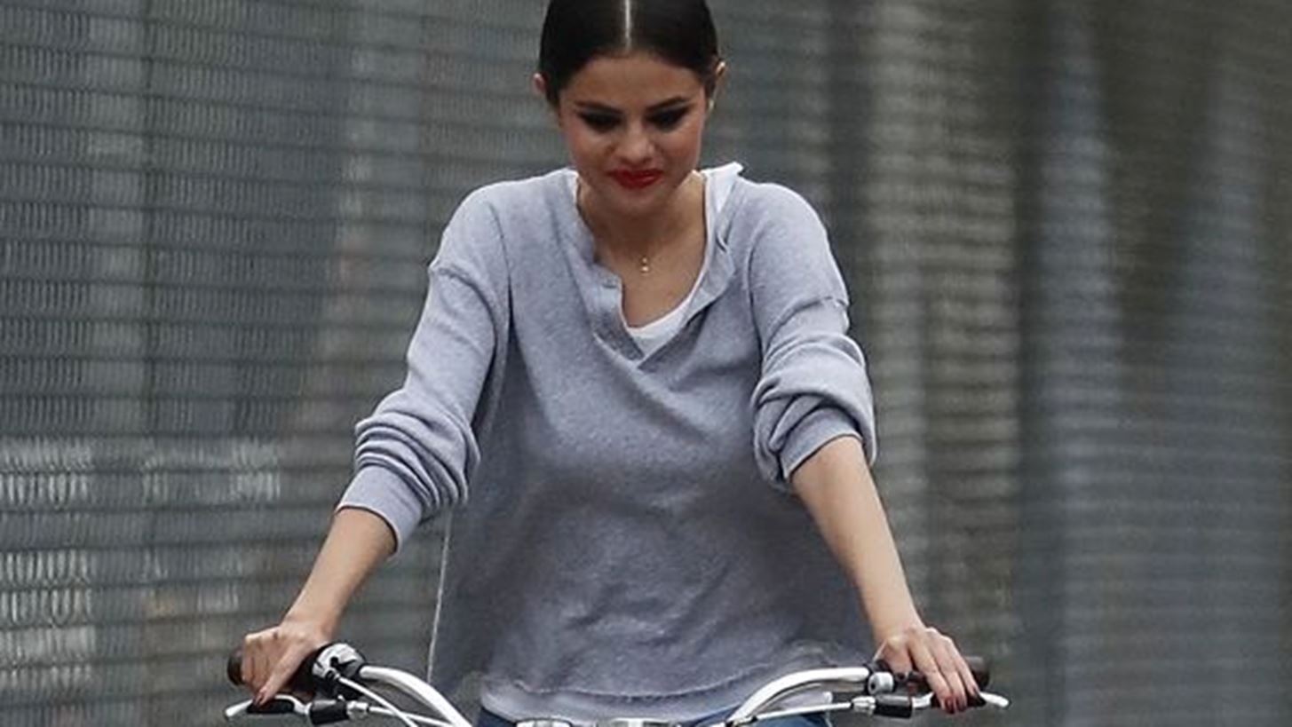 Matthew McConaughey-Selena Gomez: &#x3A0;&#x3BF;&#x3CD; &#x3C4;&#x3BF;&#x3C5;&#x3C2; &#x3C3;&#x3C5;&#x3BD;&#x3AD;&#x3BB;&#x3B1;&#x3B2;&#x3B5; &#x3BF; &#x3C6;&#x3C9;&#x3C4;&#x3BF;&#x3B3;&#x3C1;&#x3B1;&#x3C6;&#x3B9;&#x3BA;&#x3CC;&#x3C2; &#x3C6;&#x3B1;&#x3BA;&#x3CC;&#x3C2;;