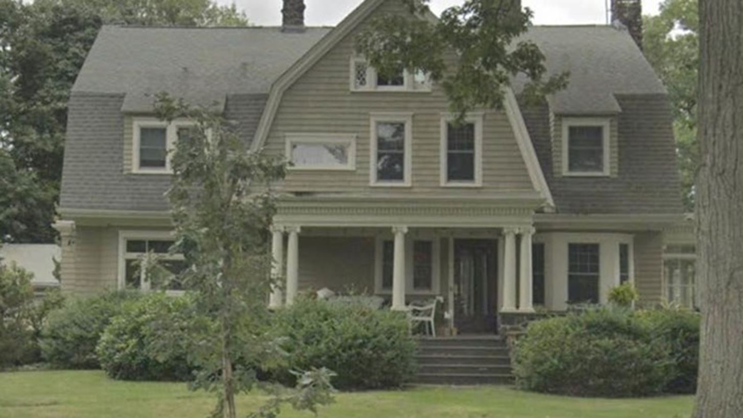 &quot;The Watcher&quot; | &#x397; &#x3B1;&#x3BB;&#x3B7;&#x3B8;&#x3B9;&#x3BD;&#x3AE; &#x3B9;&#x3C3;&#x3C4;&#x3BF;&#x3C1;&#x3AF;&#x3B1; &#x3C0;&#x3AF;&#x3C3;&#x3C9; &#x3B1;&#x3C0;&#x3CC; &#x3C4;&#x3BF; &#x3BC;&#x3C5;&#x3C3;&#x3C4;&#x3AE;&#x3C1;&#x3B9;&#x3BF; &#x3C0;&#x3BF;&#x3C5; &#x3C3;&#x3C5;&#x3B3;&#x3BA;&#x3BB;&#x3CC;&#x3BD;&#x3B9;&#x3C3;&#x3B5; &#x3C4;&#x3B7;&#x3BD; &#x391;&#x3BC;&#x3B5;&#x3C1;&#x3B9;&#x3BA;&#x3AE;