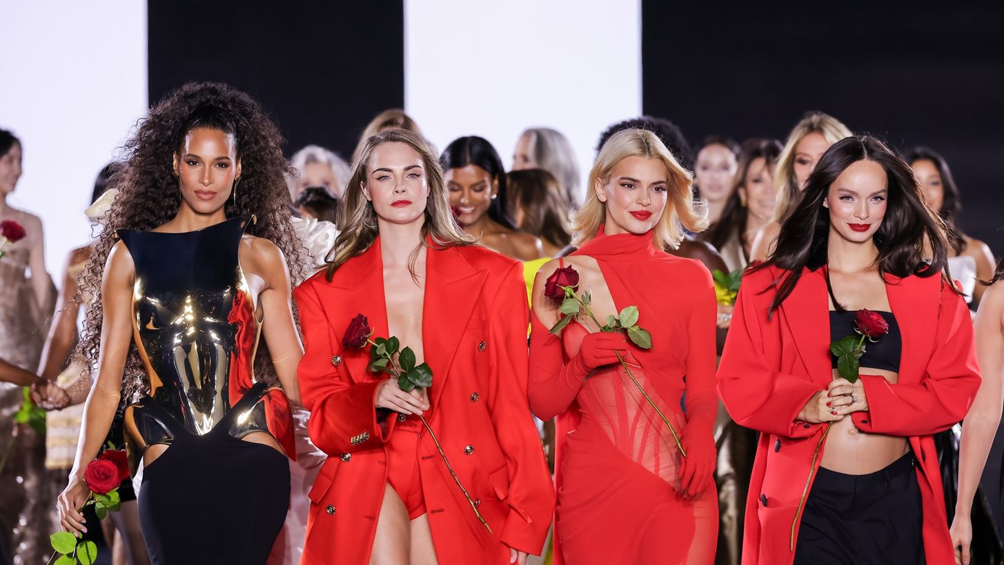 Delphine Viguier | &#x397; global brand president &#x3C4;&#x3B7;&#x3C2; L&#x2019;Or&#xE9;al Paris &#x3B1;&#x3C0;&#x3BF;&#x3BA;&#x3BB;&#x3B5;&#x3B9;&#x3C3;&#x3C4;&#x3B9;&#x3BA;&#x3AC; &#x3C3;&#x3C4;&#x3B7;&#x3BD; Madame Figaro