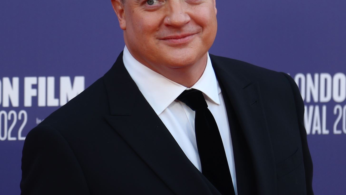 &quot;&#x397; &#x3BC;&#x3B7;&#x3C4;&#x3AD;&#x3C1;&#x3B1; &#x3BC;&#x3BF;&#x3C5; &#x3B4;&#x3B5;&#x3BD; &#x3BC;&#x3B5;&#x3B3;&#x3AC;&#x3BB;&#x3C9;&#x3C3;&#x3B5; &#x3AD;&#x3BD;&#x3B1;&#x3BD; &#x3C5;&#x3C0;&#x3BF;&#x3BA;&#x3C1;&#x3B9;&#x3C4;&#x3AE;&quot; | &#x39F; Brendan Fraser &#x3B4;&#x3B5;&#x3BD; &#x3B8;&#x3B1; &#x3C0;&#x3B1;&#x3C1;&#x3B1;&#x3B2;&#x3C1;&#x3B5;&#x3B8;&#x3B5;&#x3AF; &#x3C3;&#x3C4;&#x3B9;&#x3C2; &#x3A7;&#x3C1;&#x3C5;&#x3C3;&#x3AD;&#x3C2; &#x3A3;&#x3C6;&#x3B1;&#x3AF;&#x3C1;&#x3B5;&#x3C2;