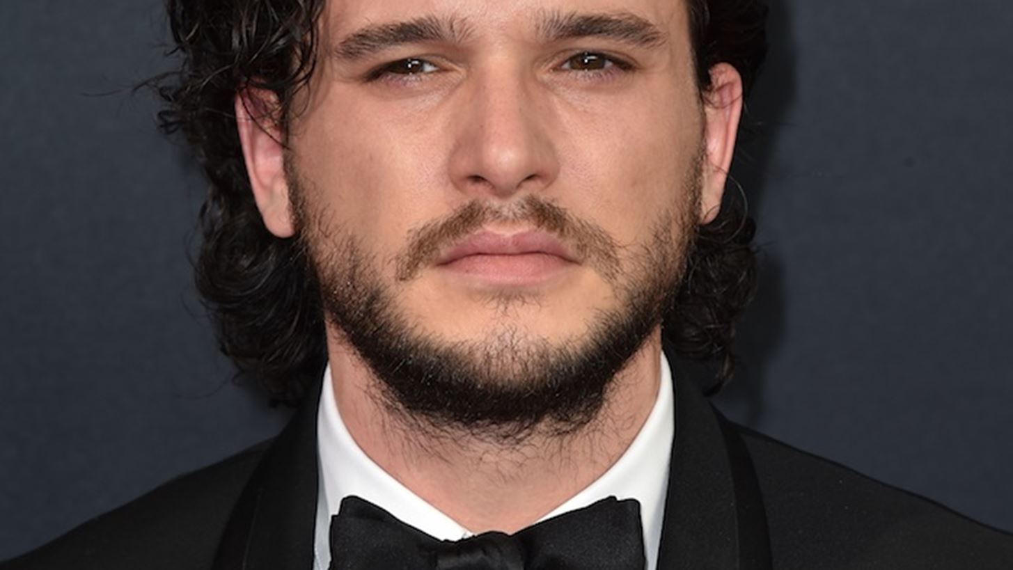 O Kit Harington &#x3B5;&#x3AF;&#x3BD;&#x3B1;&#x3B9; &#x3C4;&#x3BF; &#x3C0;&#x3C1;&#x3CC;&#x3C3;&#x3C9;&#x3C0;&#x3BF; &#x3C4;&#x3BF;&#x3C5; &#x3BD;&#x3AD;&#x3BF;&#x3C5; &#x3B1;&#x3C1;&#x3CE;&#x3BC;&#x3B1;&#x3C4;&#x3BF;&#x3C2; &#x3C4;&#x3C9;&#x3BD; Dolce &amp; Gabbana