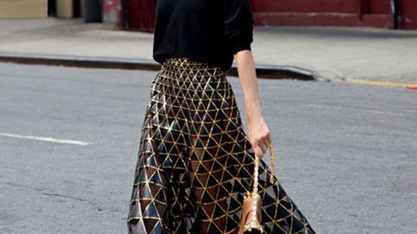 Κι όμως, η φούστα είναι εξίσου cool και το χειμώνα