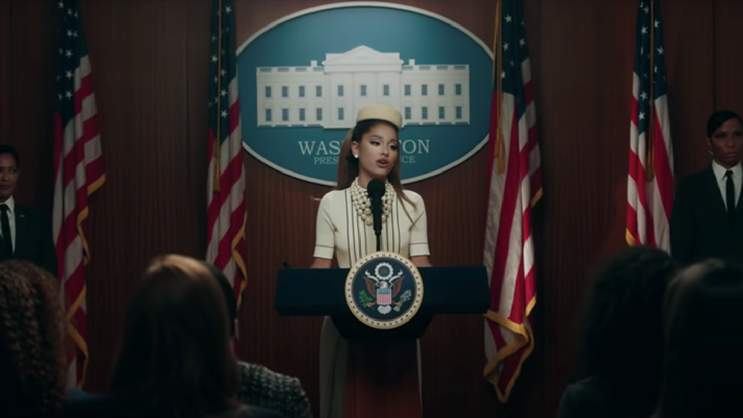 Ariana Grande: &#x3A3;&#x3C4;&#x3BF; &#x3BD;&#x3AD;&#x3BF; &#x3C4;&#x3B7;&#x3C2; videoclip &#x3B5;&#x3AF;&#x3BD;&#x3B1;&#x3B9; &#x3B7; &#x3C0;&#x3C1;&#x3CC;&#x3B5;&#x3B4;&#x3C1;&#x3BF;&#x3C2; &#x3C4;&#x3C9;&#x3BD; &#x397;.&#x3A0;.&#x391;.