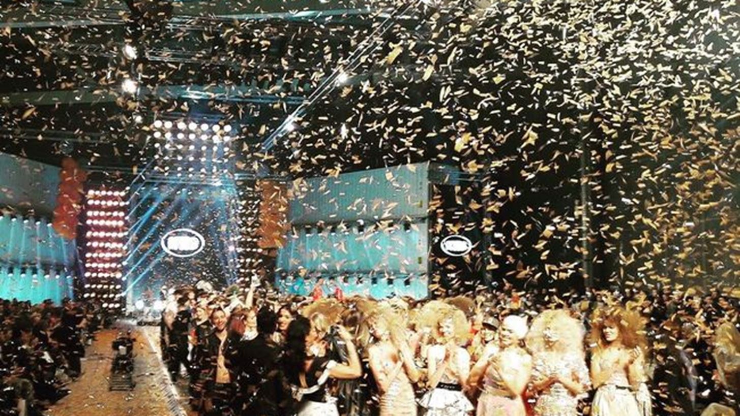 MadWalk 2017: &#x38C;&#x3C3;&#x3B1; &#x3AD;&#x3B3;&#x3B9;&#x3BD;&#x3B1;&#x3BD; &#x3C3;&#x3C4;&#x3B7; &#x3BB;&#x3B1;&#x3BC;&#x3C0;&#x3B5;&#x3C1;&#x3AE; &#x3B2;&#x3C1;&#x3B1;&#x3B4;&#x3B9;&#x3AC;