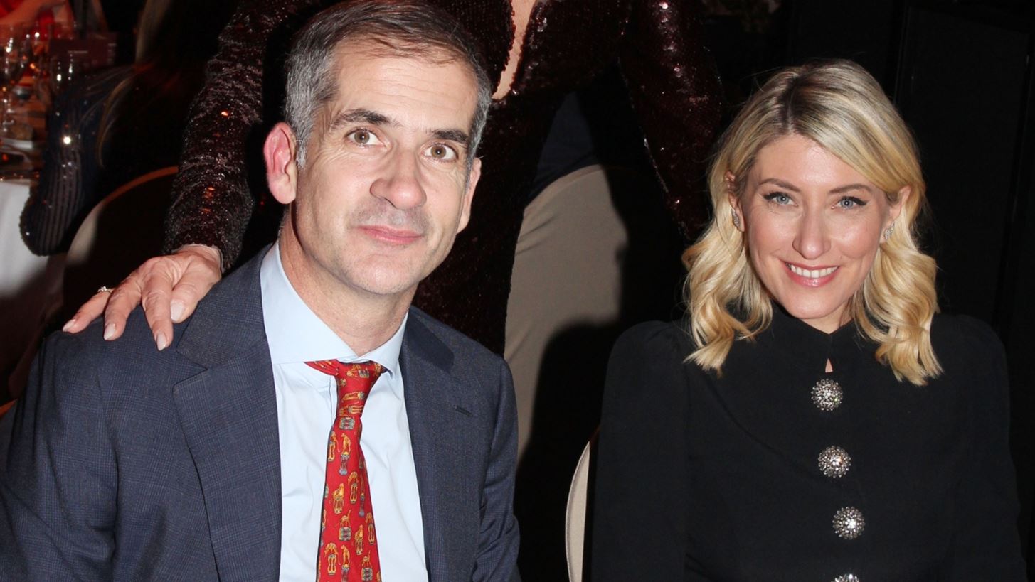 Σία Κοσιώνη | Το elegant χτένισμά της που θα δημιουργήσεις εύκολα για τα Χριστούγεννα