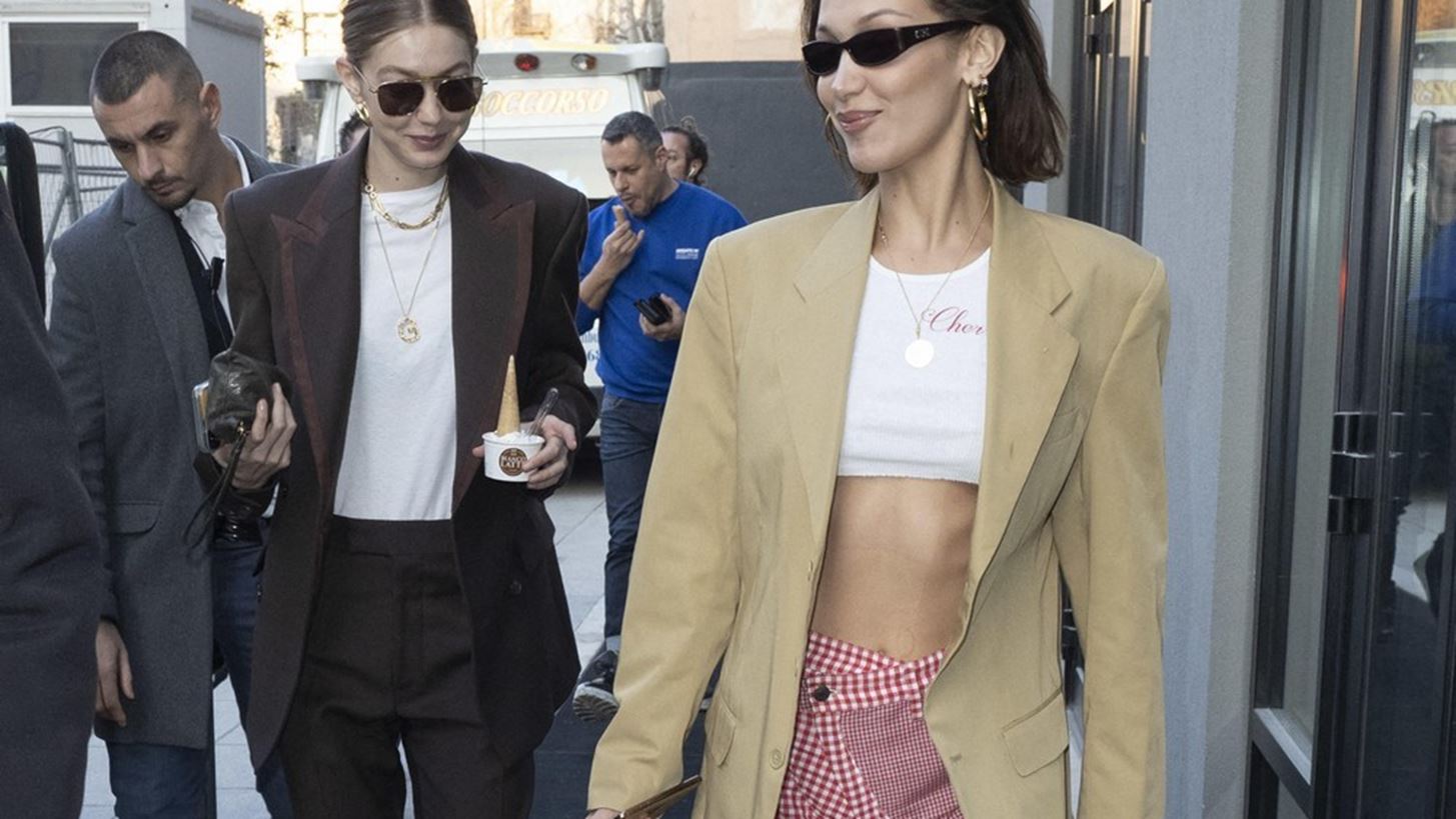 Gigi &amp; Bella Hadid | &#x39F;&#x3B9; &#x3B1;&#x3BD;&#x3B1;&#x3C1;&#x3C4;&#x3AE;&#x3C3;&#x3B5;&#x3B9;&#x3C2; &#x3C4;&#x3BF;&#x3C5;&#x3C2; &#x3B3;&#x3B9;&#x3B1; &#x3C4;&#x3B7;&#x3BD; &#x3A0;&#x3B1;&#x3BB;&#x3B1;&#x3B9;&#x3C3;&#x3C4;&#x3AF;&#x3BD;&#x3B7;