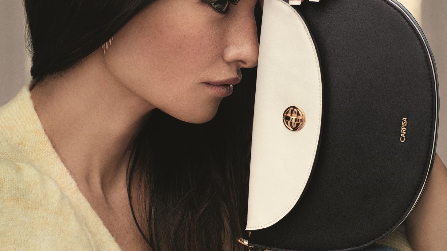 H Penelope Cruz &#x3B5;&#x3AF;&#x3BD;&#x3B1;&#x3B9; &#x3B7; &#x3C0;&#x3C1;&#x3C9;&#x3C4;&#x3B1;&#x3B3;&#x3C9;&#x3BD;&#x3AF;&#x3C3;&#x3C4;&#x3C1;&#x3B9;&#x3B1; &#x3C3;&#x3C4;&#x3B7; &#x3C6;&#x3B8;&#x3B9;&#x3BD;&#x3BF;&#x3C0;&#x3C9;&#x3C1;&#x3B9;&#x3BD;&#x3AE; &#x3BA;&#x3B1;&#x3BC;&#x3C0;&#x3AC;&#x3BD;&#x3B9;&#x3B1; &#x3C4;&#x3B7;&#x3C2; Carpisa