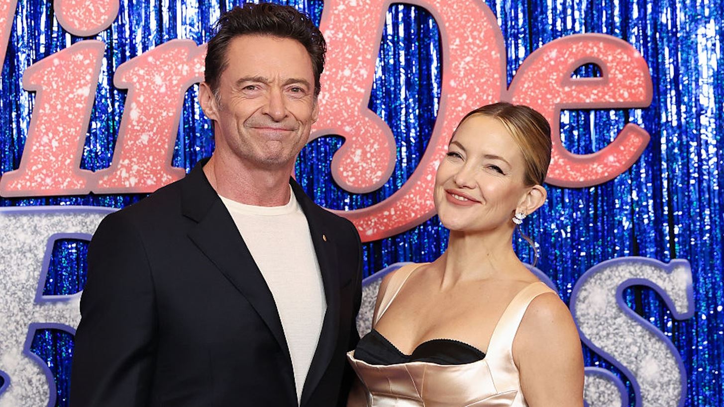 &#x3A4;&#x3B1; &#x3B3;&#x3B1;&#x3BB;&#x3BB;&#x3B9;&#x3BA;&#x3AC; &#x3C4;&#x3BF;&#x3C5; Hugh Jackman &#x3C0;&#x3BF;&#x3C5; &#x3B5;&#x3BD;&#x3B8;&#x3BF;&#x3C5;&#x3C3;&#x3AF;&#x3B1;&#x3C3;&#x3B1;&#x3BD; &#x3BA;&#x3B1;&#x3B9; &#x3B7; glam &#x3B5;&#x3BC;&#x3C6;&#x3AC;&#x3BD;&#x3B9;&#x3C3;&#x3B7; &#x3BC;&#x3B5; &#x3C4;&#x3B7;&#x3BD; Kate Hudson &#x3C3;&#x3C4;&#x3BF; &#x3A0;&#x3B1;&#x3C1;&#x3AF;&#x3C3;&#x3B9;