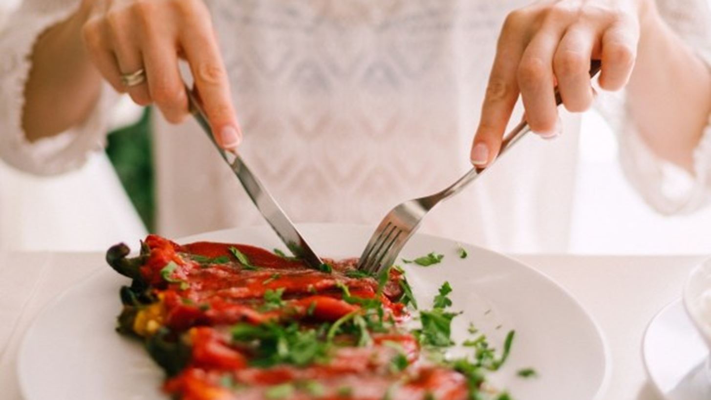 Διατροφή και κορονοϊός: Τι να τρώω κατά τη διάρκεια της καραντίνας για να μην πάρω βάρος;