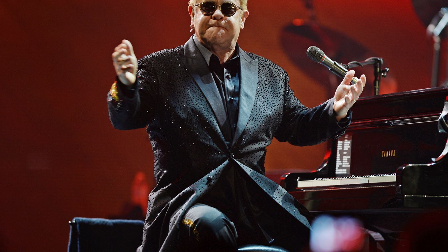 Elton John: &quot;&#x388;&#x3C7;&#x3C9; &#x3C7;&#x3AC;&#x3C3;&#x3B5;&#x3B9; &#x3C4;&#x3B7;&#x3BD; &#x3CC;&#x3C1;&#x3B1;&#x3C3;&#x3AE; &#x3BC;&#x3BF;&#x3C5;&quot; &#x3BF;&#x3BC;&#x3BF;&#x3BB;&#x3BF;&#x3B3;&#x3B5;&#x3AF; &#x3BF; &#x392;&#x3C1;&#x3B5;&#x3C4;&#x3B1;&#x3BD;&#x3CC;&#x3C2; &#x3C3;&#x3C4;&#x3B1;&#x3C1;
