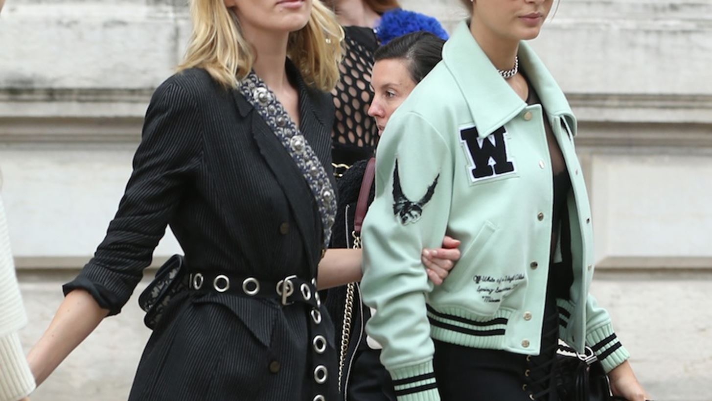 &#x395;&#x3B2;&#x3B4;&#x3BF;&#x3BC;&#x3AC;&#x3B4;&#x3B1; &#x39C;&#x3CC;&#x3B4;&#x3B1;&#x3C2; &#x3C4;&#x3BF;&#x3C5; &#x3A0;&#x3B1;&#x3C1;&#x3B9;&#x3C3;&#x3B9;&#x3BF;&#x3CD;: &#x3A4;&#x3B1; streetstyle looks &#x3C4;&#x3C9;&#x3BD; &#x3BC;&#x3BF;&#x3BD;&#x3C4;&#x3AD;&#x3BB;&#x3C9;&#x3BD;