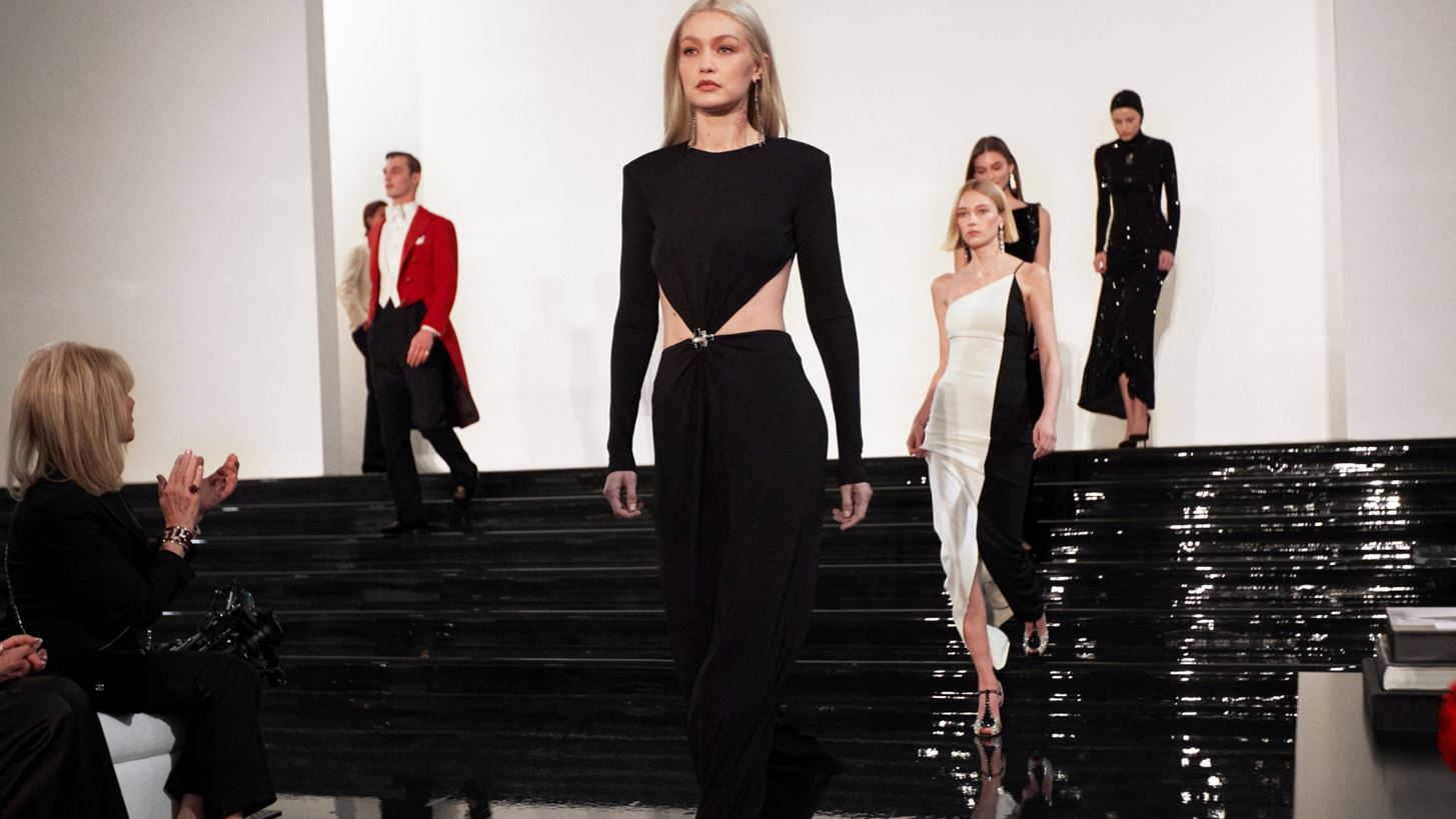 H FW&#x27;22 Ralph Lauren &#x3C3;&#x3C5;&#x3BB;&#x3BB;&#x3BF;&#x3B3;&#x3AE; &#x3B1;&#x3C0;&#x3BF;&#x3C4;&#x3AF;&#x3BD;&#x3B5;&#x3B9; &#x3C6;&#x3CC;&#x3C1;&#x3BF; &#x3C4;&#x3B9;&#x3BC;&#x3AE;&#x3C2; &#x3C3;&#x3C4;&#x3B7; &#x3B4;&#x3B9;&#x3B1;&#x3C7;&#x3C1;&#x3BF;&#x3BD;&#x3B9;&#x3BA;&#x3AE; &#x3BA;&#x3BF;&#x3BC;&#x3C8;&#x3CC;&#x3C4;&#x3B7;&#x3C4;&#x3B1; &#x3C4;&#x3BF;&#x3C5; &#x3AC;&#x3C3;&#x3C0;&#x3C1;&#x3BF;&#x3C5;-&#x3BC;&#x3B1;&#x3CD;&#x3C1;&#x3BF;&#x3C5;