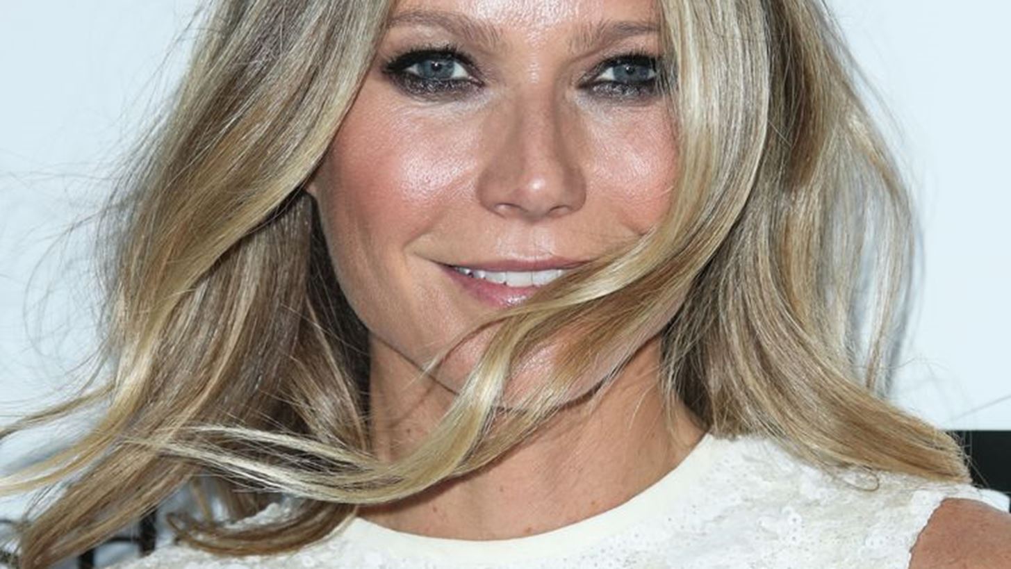 Gwyneth Paltrow: &#x397; &#x3C0;&#x3C1;&#x3CE;&#x3B7;&#x3BD; chef &#x3C4;&#x3B7;&#x3C2; &#x3B1;&#x3C0;&#x3BF;&#x3BA;&#x3B1;&#x3BB;&#x3CD;&#x3C0;&#x3C4;&#x3B5;&#x3B9; &#x3CC;&#x3C4;&#x3B9; &quot;&#x3B4;&#x3B5;&#x3BD; &#x3AD;&#x3C4;&#x3C1;&#x3C9;&#x3B3;&#x3B5; &#x3C4;&#x3AF;&#x3C0;&#x3BF;&#x3C4;&#x3B1;&quot;