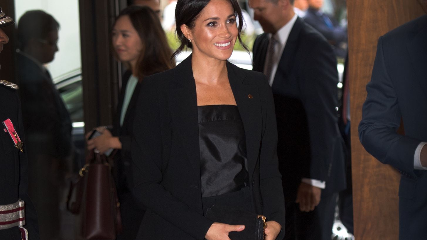 Η Meghan Markle και η Πριγκίπισσα Βεατρίκη φόρεσαν την ίδια φούστα