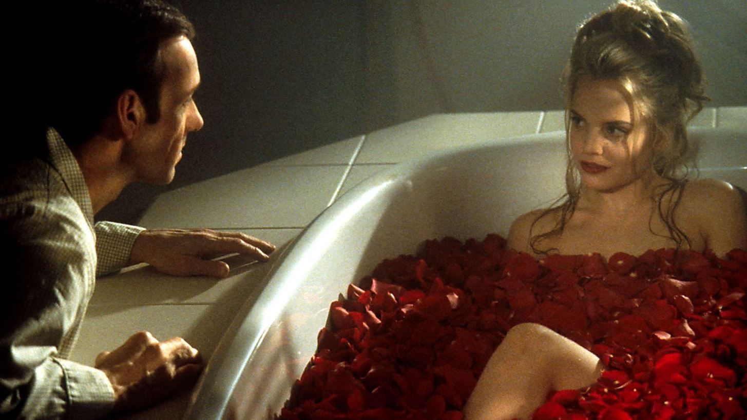 &#x397; &#x3C4;&#x3B1;&#x3C1;&#x3B1;&#x3C7;&#x3CE;&#x3B4;&#x3B7;&#x3C2; &#x3BA;&#x3BB;&#x3B7;&#x3C1;&#x3BF;&#x3BD;&#x3BF;&#x3BC;&#x3AF;&#x3B1; &#x3C4;&#x3BF;&#x3C5; American Beauty