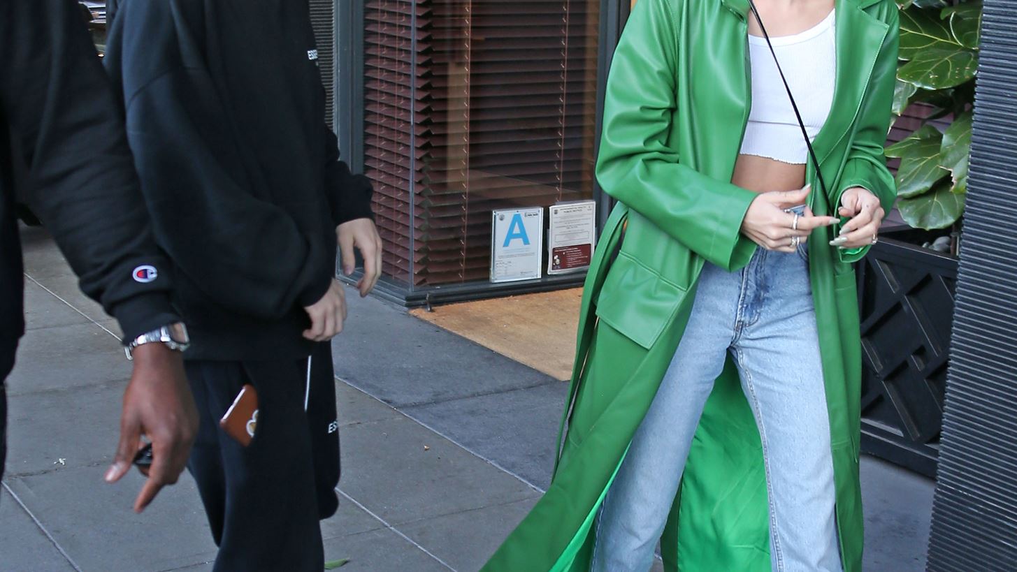 Οι φωτογραφίες του Justin Bieber από τις διακοπές του στη Μήλο