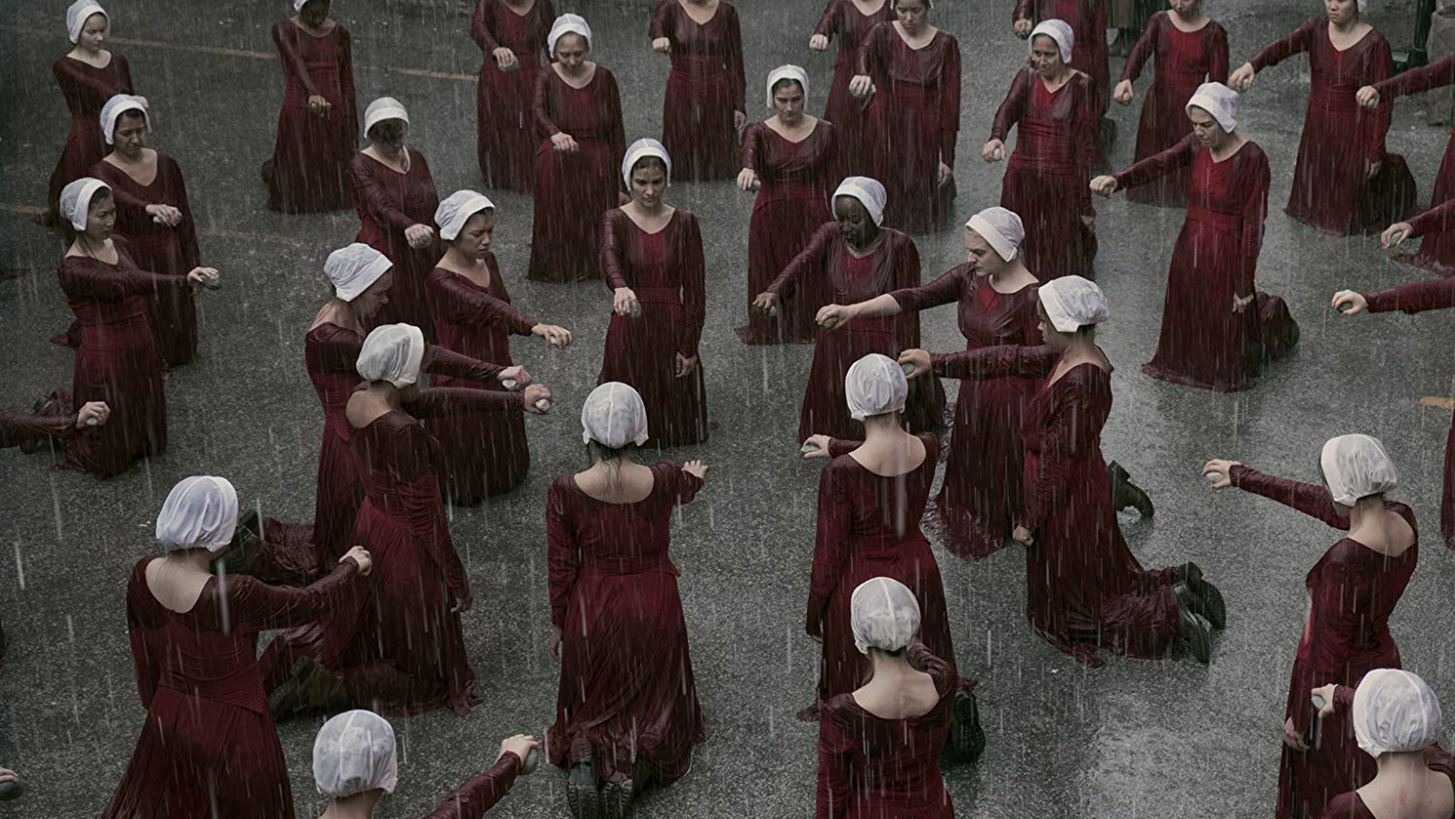 The Handmaid&#x27;s Tale: &#x39A;&#x3C5;&#x3BA;&#x3BB;&#x3BF;&#x3C6;&#x3CC;&#x3C1;&#x3B7;&#x3C3;&#x3B5; &#x3C4;&#x3BF; trailer &#x3C4;&#x3BF;&#x3C5; &#x3C4;&#x3C1;&#x3AF;&#x3C4;&#x3BF;&#x3C5; &#x3BA;&#x3CD;&#x3BA;&#x3BB;&#x3BF;&#x3C5;