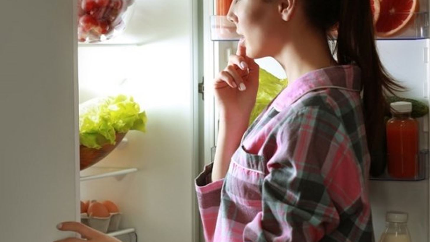 Σύνδρομο Νυχτερινής Υπερφαγίας: Ναι υπάρχει, μήπως πάσχεις και δεν το γνωρίζεις;