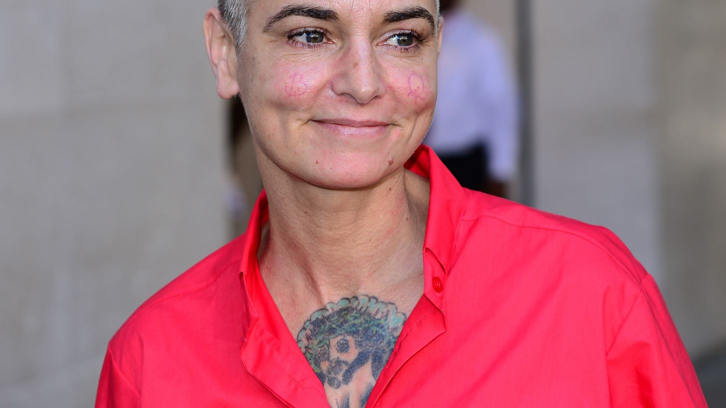 &#x391;&#x3C3;&#x3C0;&#x3AC;&#x3C3;&#x3C4;&#x3B7;&#x3BA;&#x3B5; &#x3C4;&#x3BF;&#x3BD; &#x399;&#x3C3;&#x3BB;&#x3B1;&#x3BC;&#x3B9;&#x3C3;&#x3BC;&#x3CC; &#x3B7; Sinead O&#x27; Connor