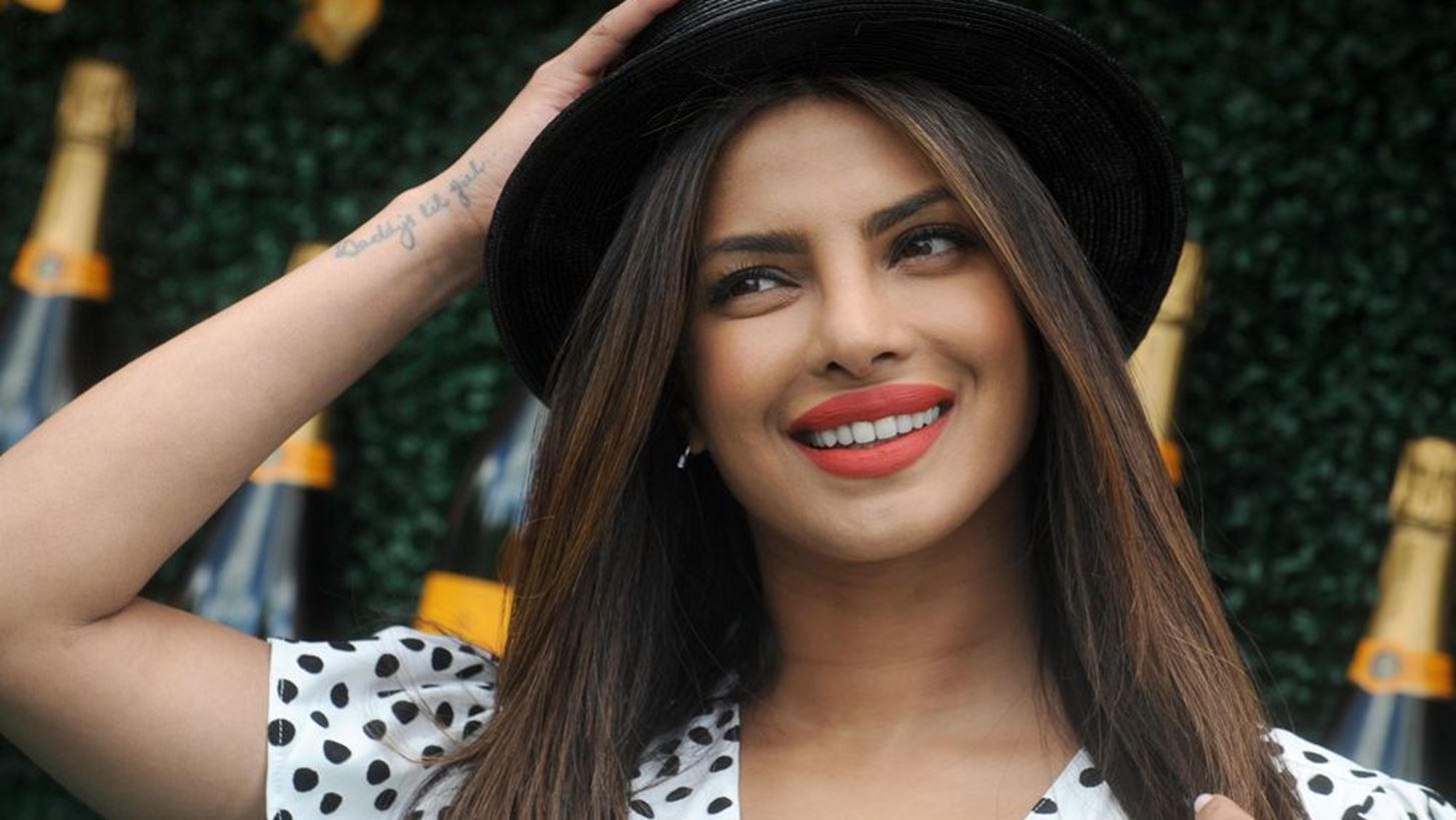 &#x395;&#x3AF;&#x3BD;&#x3B1;&#x3B9; &#x3B7; Priyanka Chopra &#x3C4;&#x3BF; &#x3BD;&#x3AD;&#x3BF; style icon;