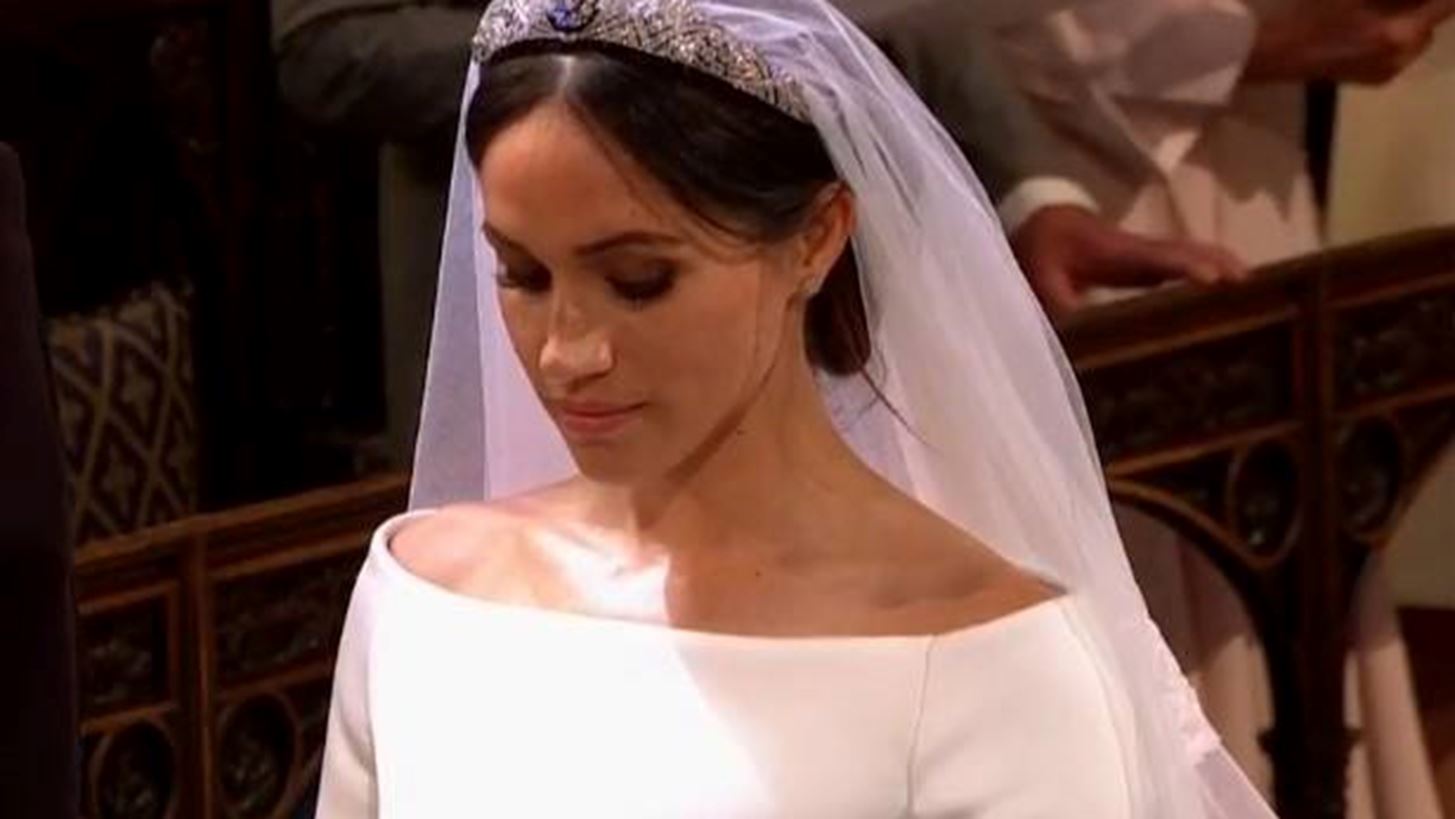 &#x3A0;&#x3CE;&#x3C2; &#x3B1;&#x3BD;&#x3C4;&#x3AD;&#x3B4;&#x3C1;&#x3B1;&#x3C3;&#x3B5; &#x3B7; Meghan Markle &#x3CC;&#x3C4;&#x3B1;&#x3BD; &#x3B5;&#x3AF;&#x3B4;&#x3B5; &#x3B3;&#x3B9;&#x3B1; &#x3C0;&#x3C1;&#x3CE;&#x3C4;&#x3B7; &#x3C6;&#x3BF;&#x3C1;&#x3AC; &#x3C4;&#x3BF; Givenchy &#x3BD;&#x3C5;&#x3C6;&#x3B9;&#x3BA;&#x3CC; &#x3C4;&#x3B7;&#x3C2;