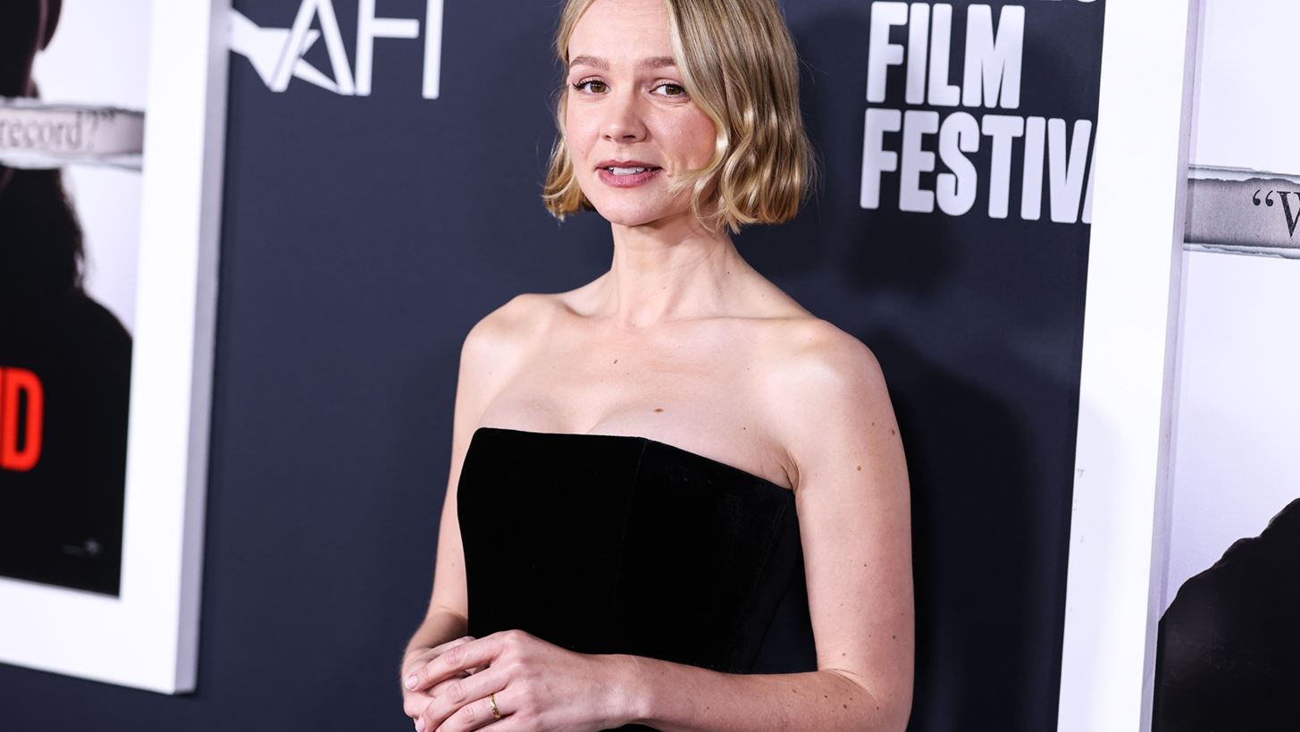 H Carey Mulligan &#x3B5;&#x3AF;&#x3BD;&#x3B1;&#x3B9; &#x3AD;&#x3B3;&#x3BA;&#x3C5;&#x3BF;&#x3C2; &#x3C3;&#x3C4;&#x3BF; &#x3C4;&#x3C1;&#x3AF;&#x3C4;&#x3BF; &#x3C4;&#x3B7;&#x3C2; &#x3C0;&#x3B1;&#x3B9;&#x3B4;&#x3AF;